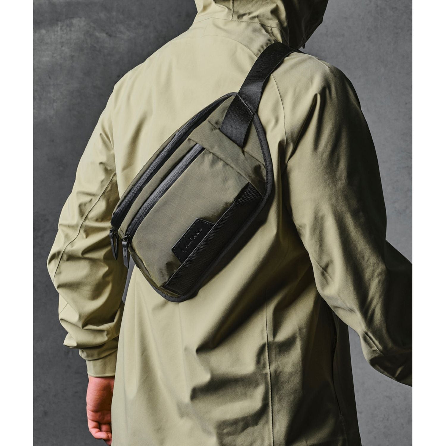ALPAKA Bravo Sling Mini V2 | Alpaka Slings, Bags, Bags for Men, Pouches & Crossbody Bags, Sling Bags | Alpaka-16