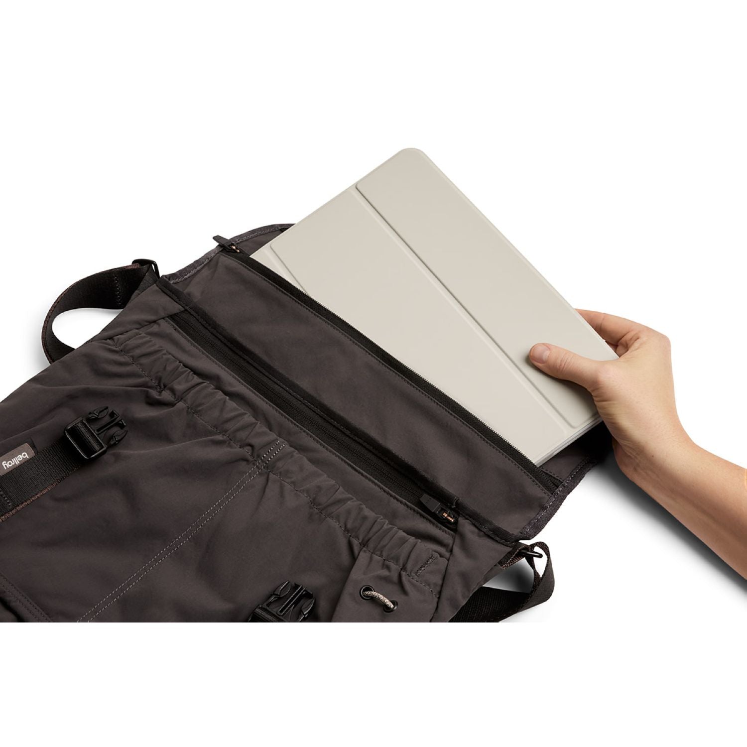 Bellroy Cinch Messenger Bag