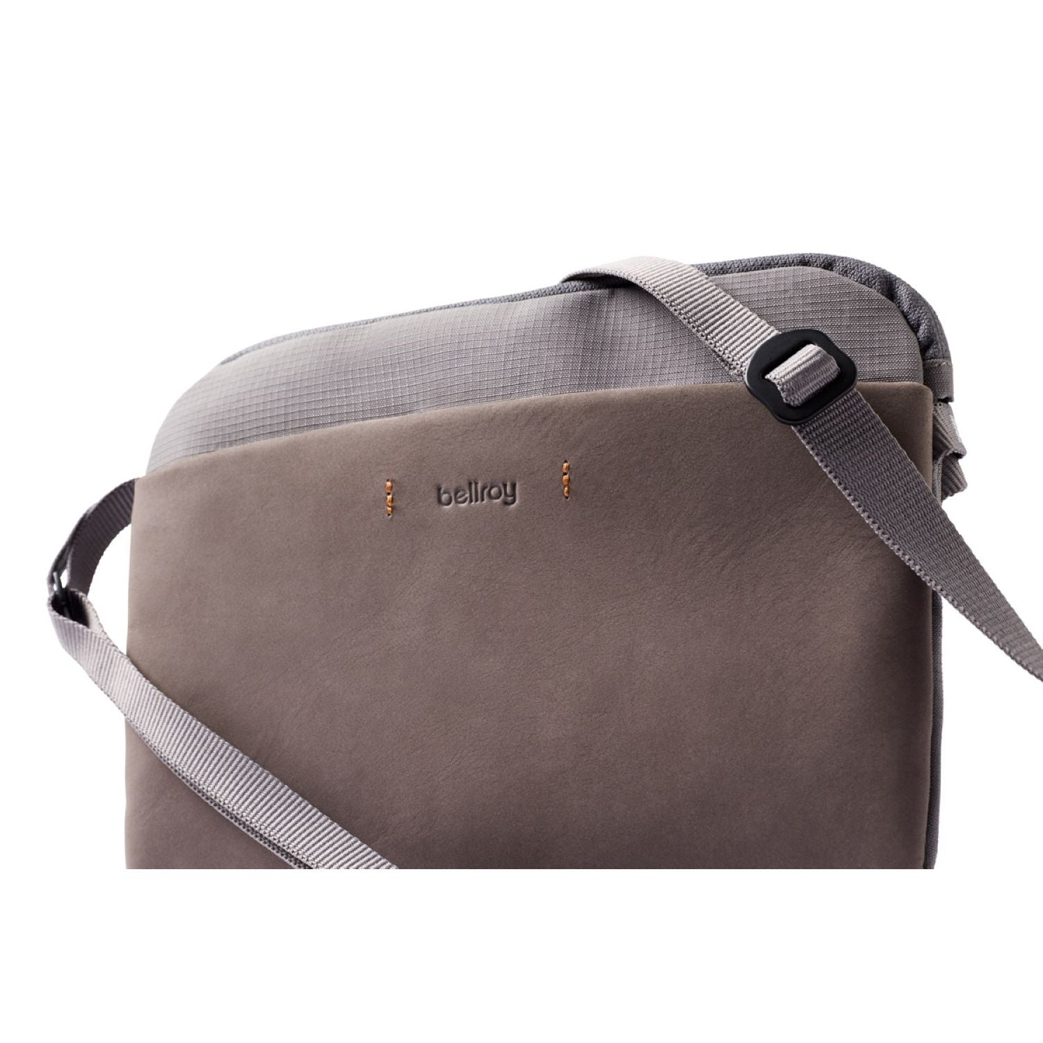 bellroy-city-pouch-plus-premium-edition-storm-grey-7