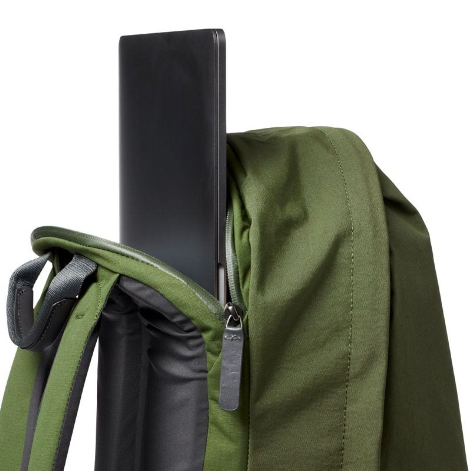 bellroy-classic-backpack-plus-second-edition-ranger-green-5