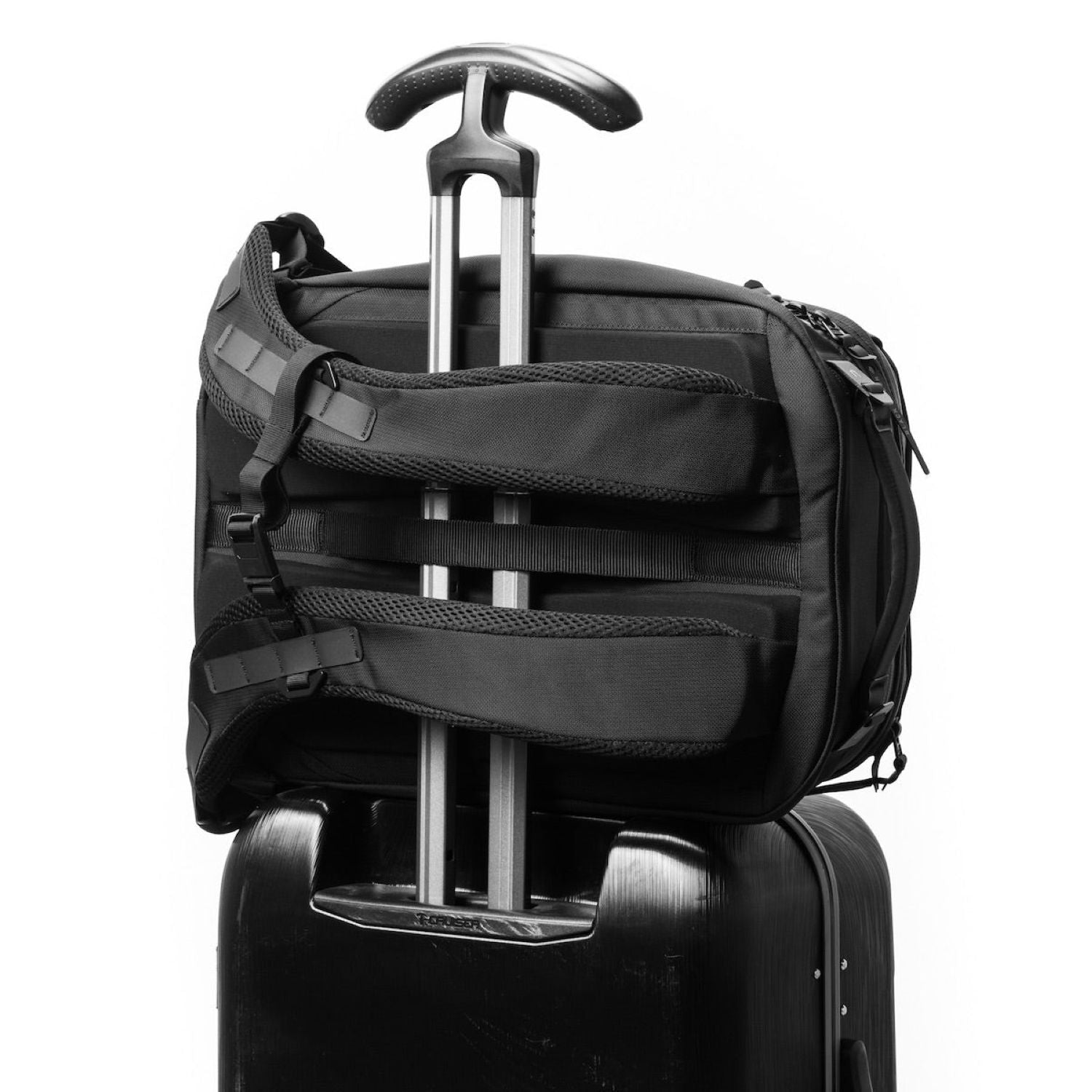 Black Ember Citadel 25 16” Laptop Backpack (SA)