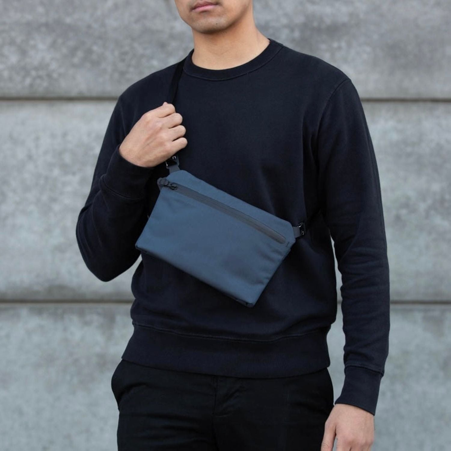 Black Ember Sacoche_01 Sling Bag 10.5”