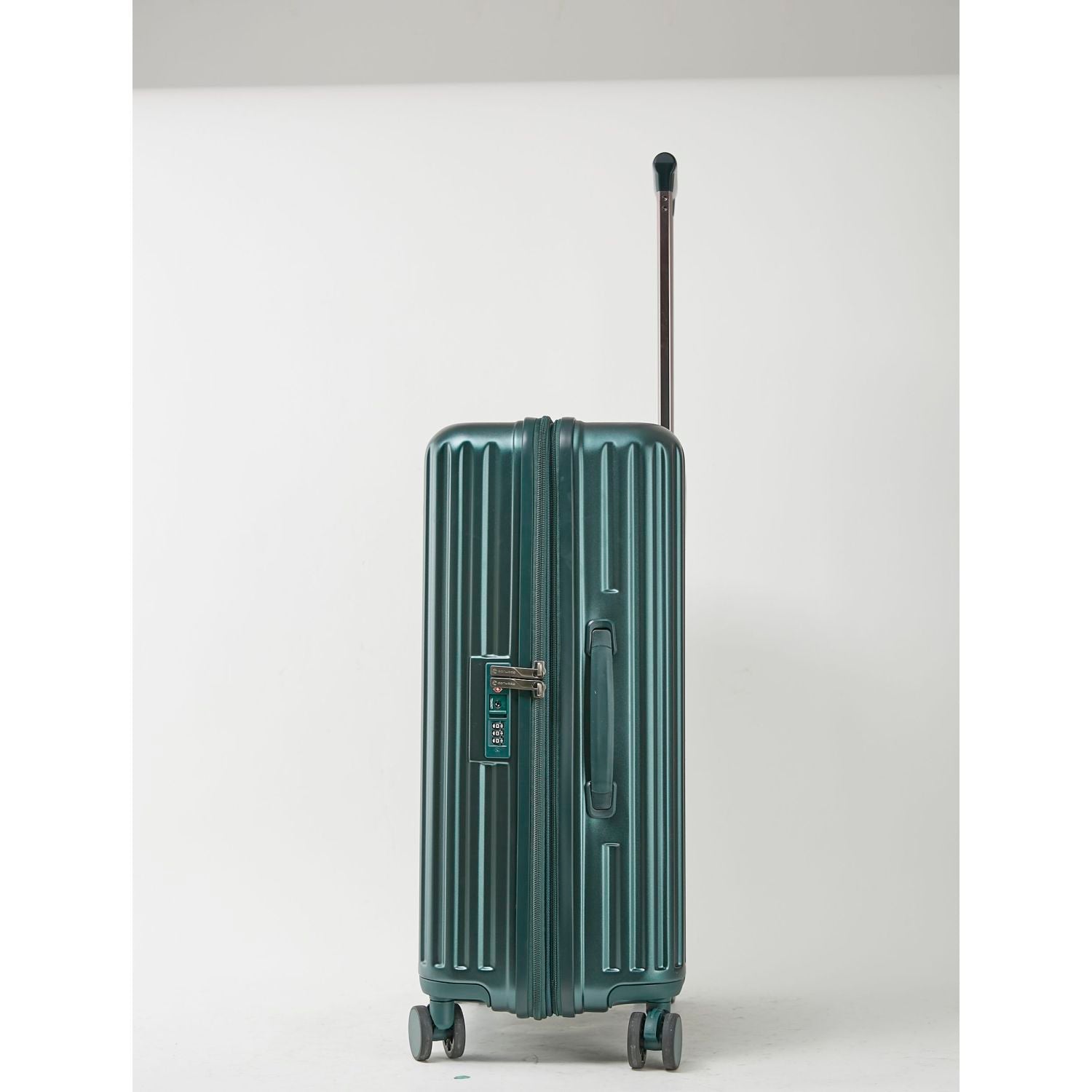 Conwood Pioneer Polycarbonate 20" Expandable Upright Luggage