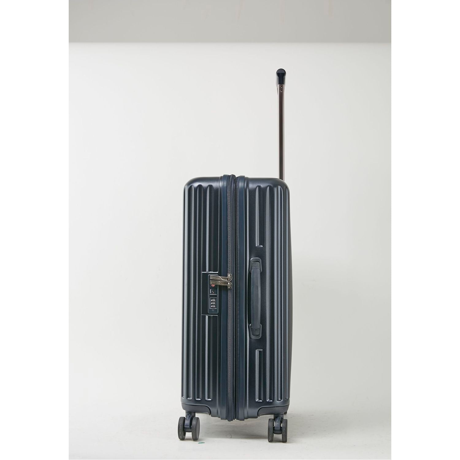 Conwood Pioneer Polycarbonate 20" Expandable Upright Luggage