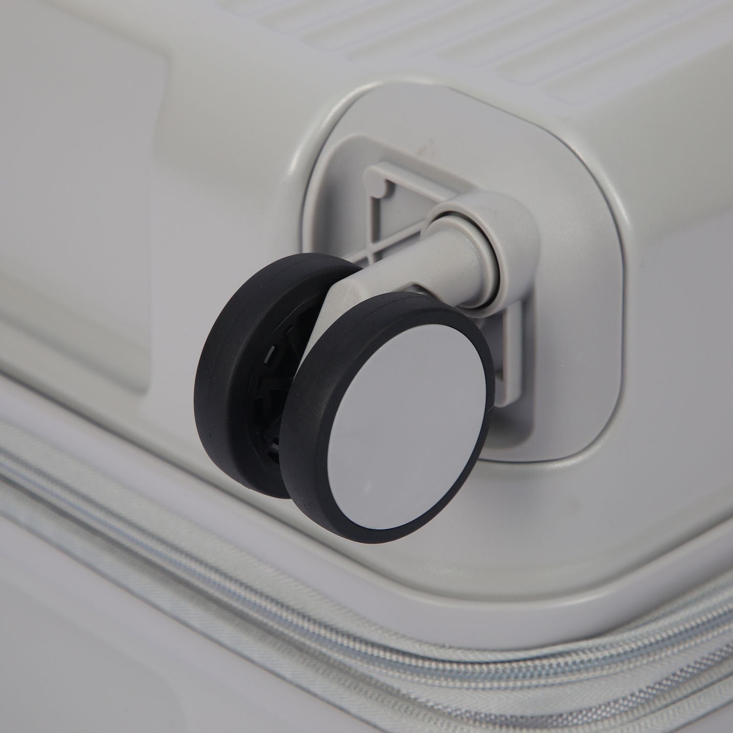 Crossing Vive Polycarbonate Expandable Medium Luggage T25