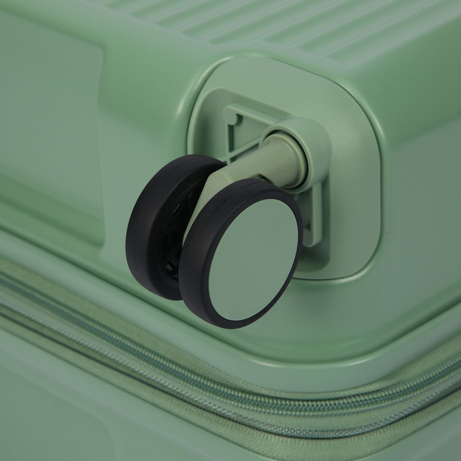 Crossing Vive Polycarbonate Expandable Medium Luggage T25