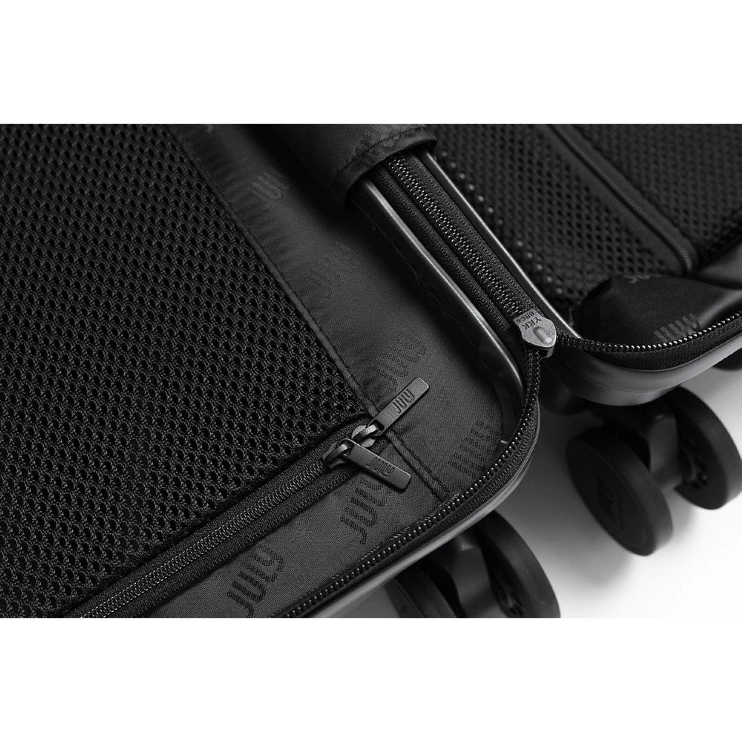 July Checked Plus Expandable Polycarbonate 28" Luggage (SA)