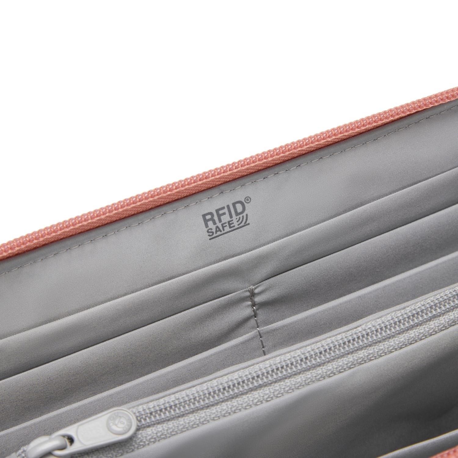 Pacsafe RFIDsafe Continental Wallet