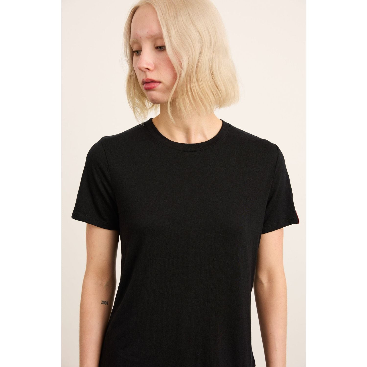 Paire Women's Merino Wool-Blend Crew Neck T-Shirt (Black)