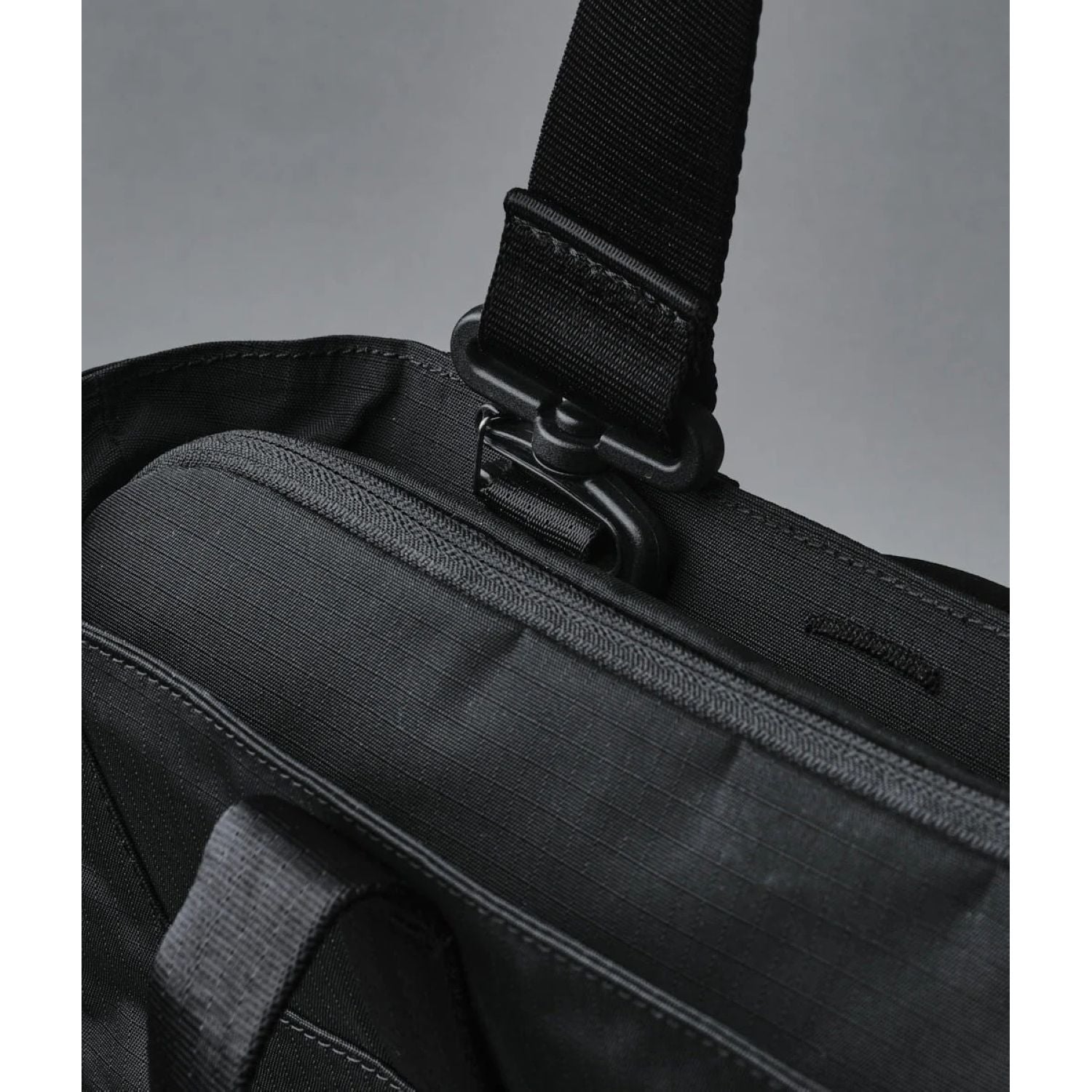 ALPAKA Crossbody Shoulder Strap