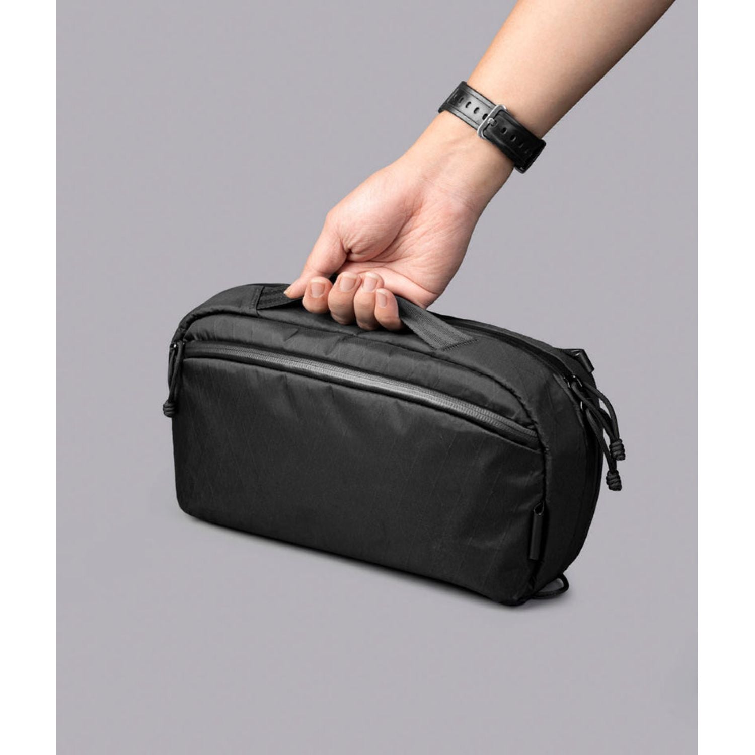 ALPAKA Eclipse Gaming Sling