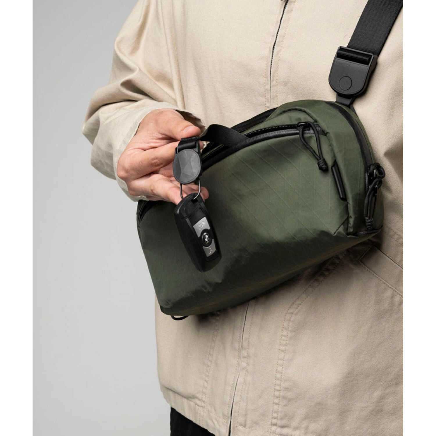 ALPAKA Eclipse Gaming Sling