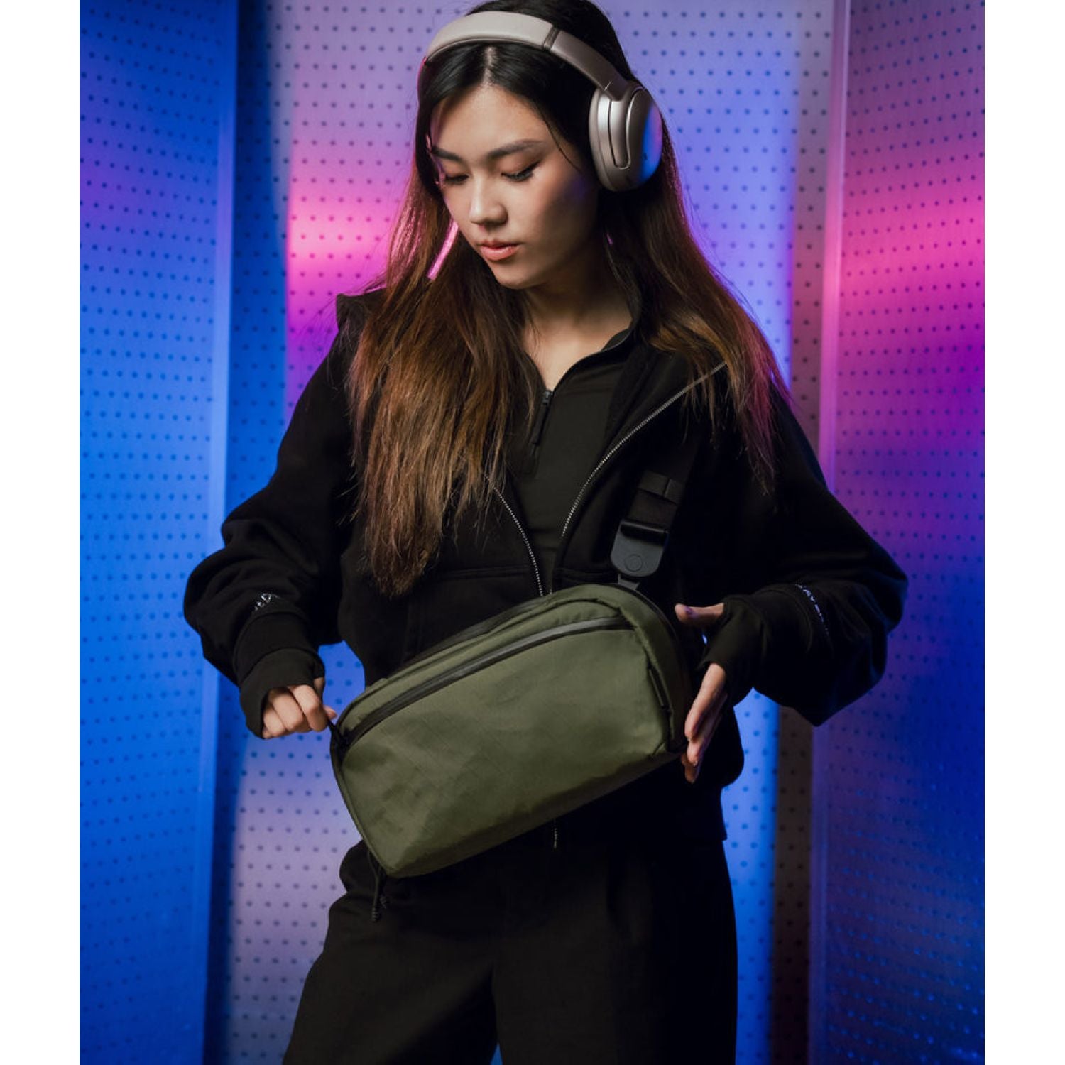 ALPAKA Eclipse Gaming Sling