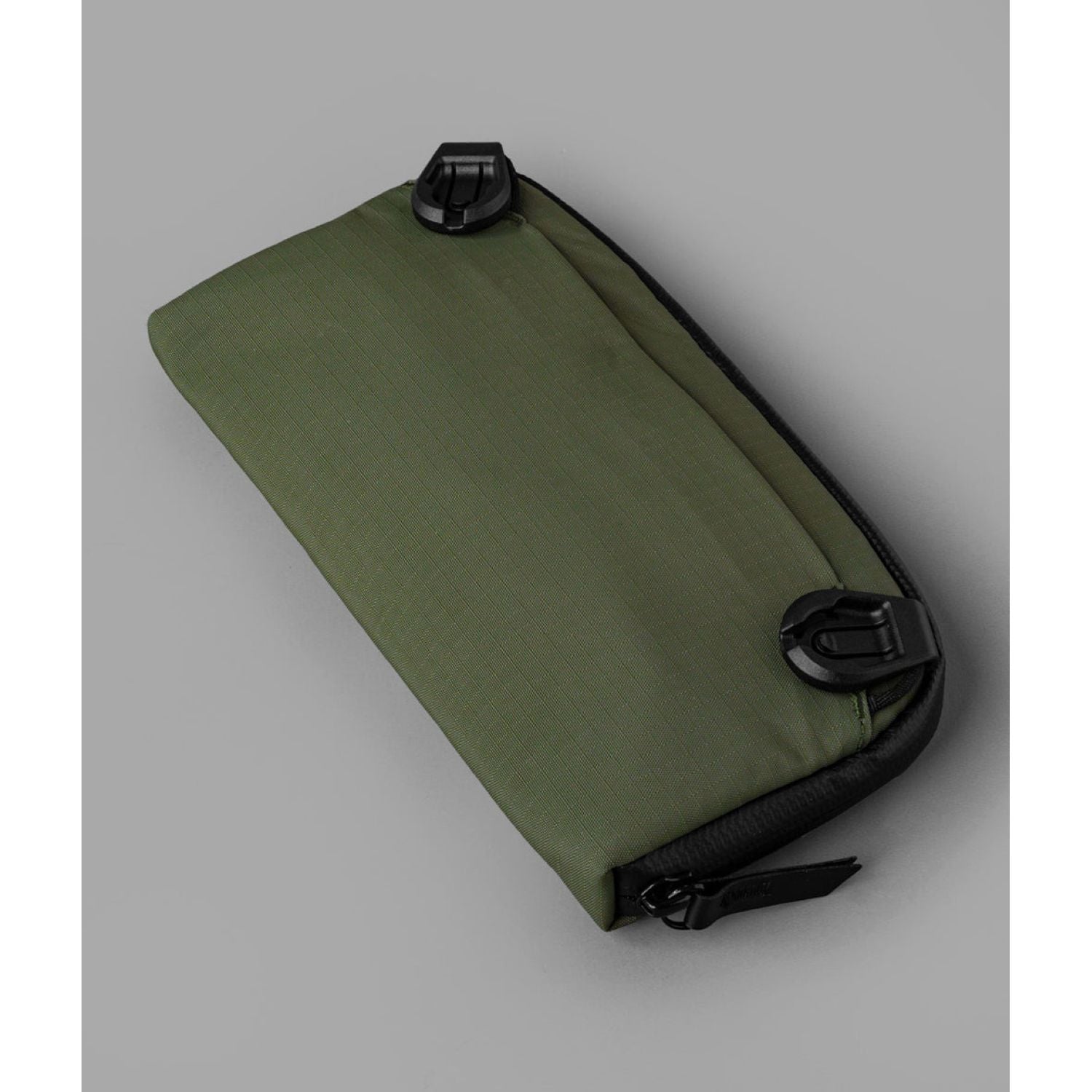 ALPAKA Flight Pouch