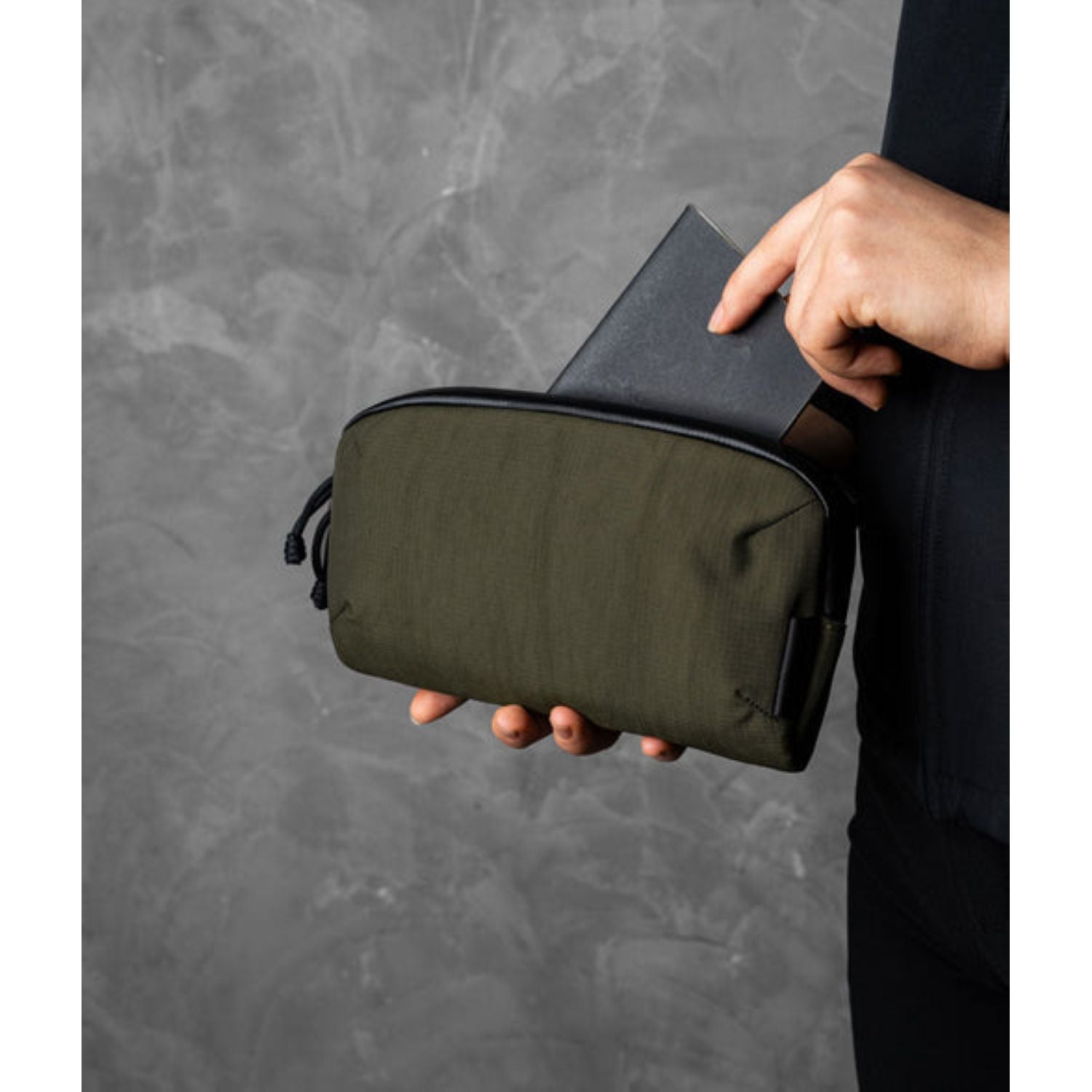 ALPAKA Flight Pouch Pro