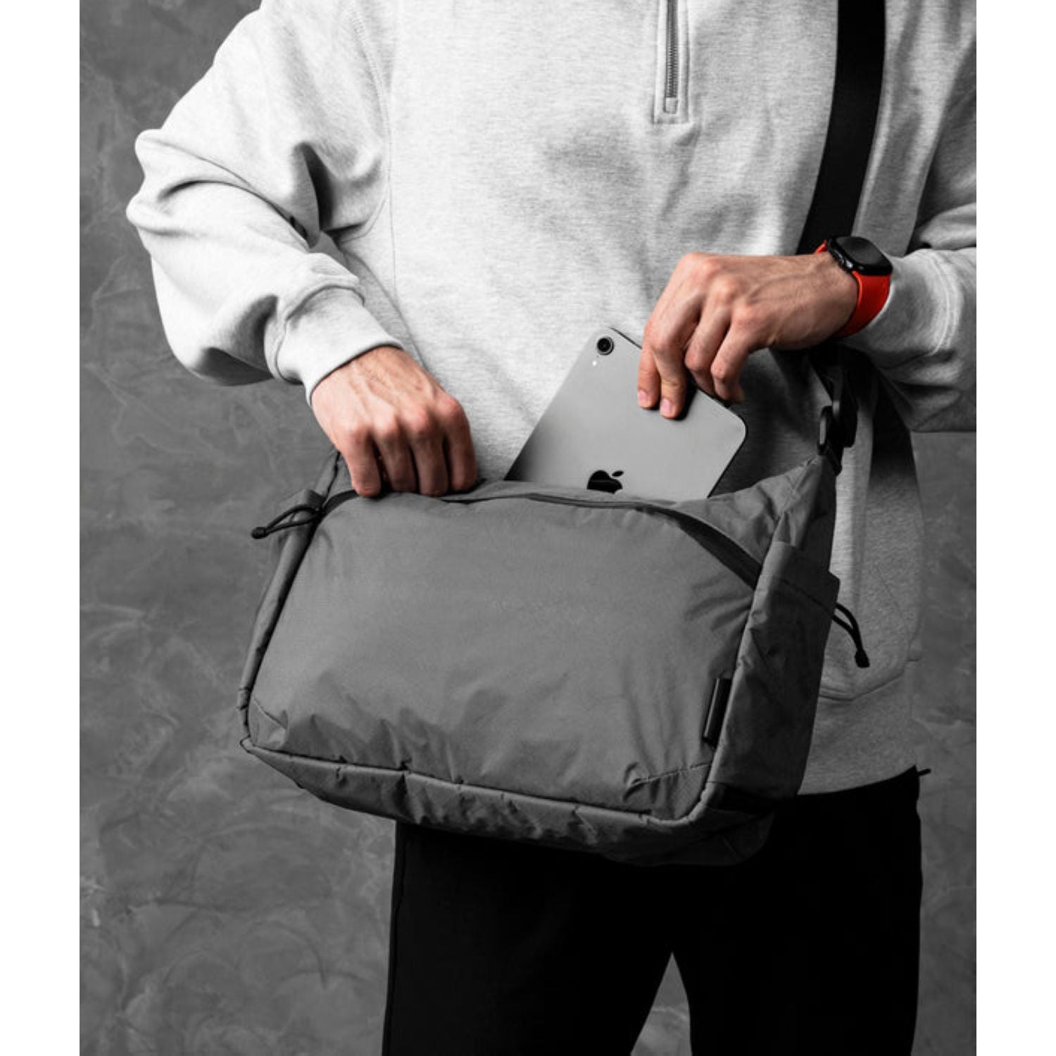 ALPAKA Flight Satchel