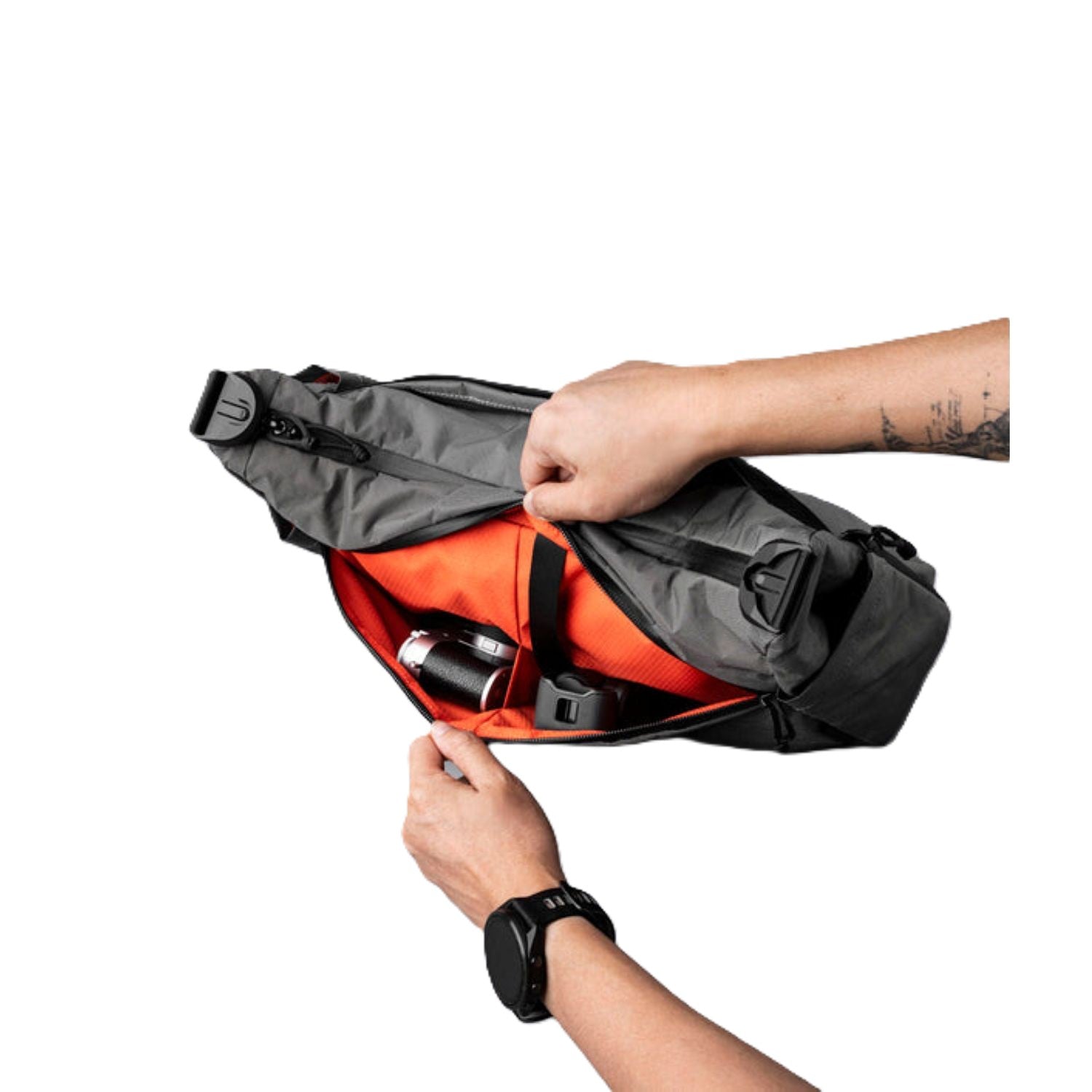ALPAKA Flight Satchel
