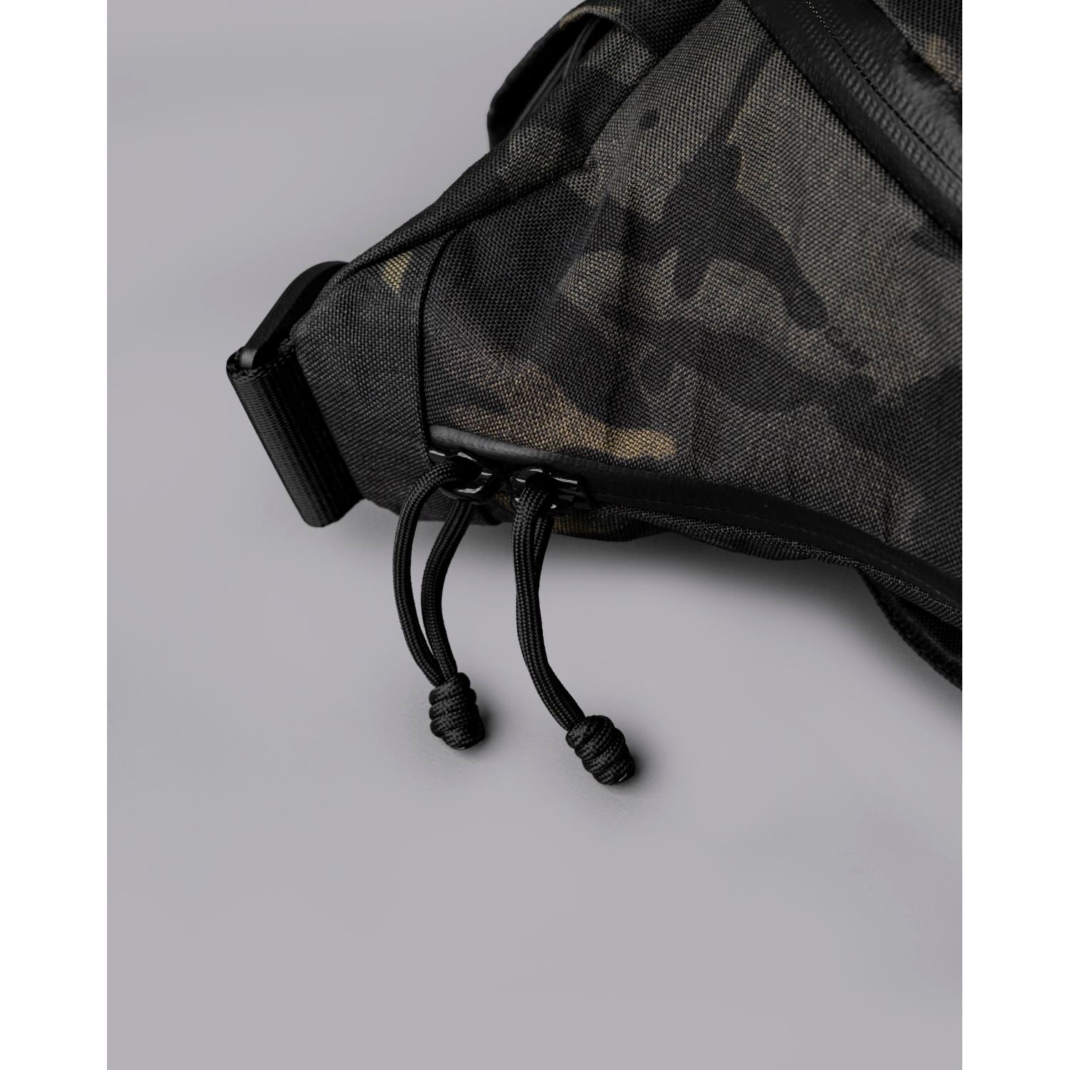 ALPAKA Flight Satchel