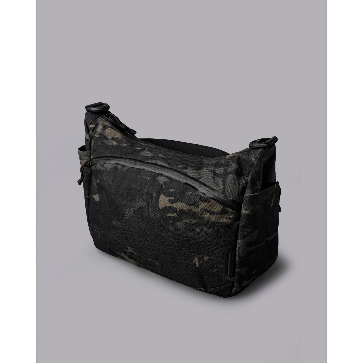 ALPAKA Flight Satchel