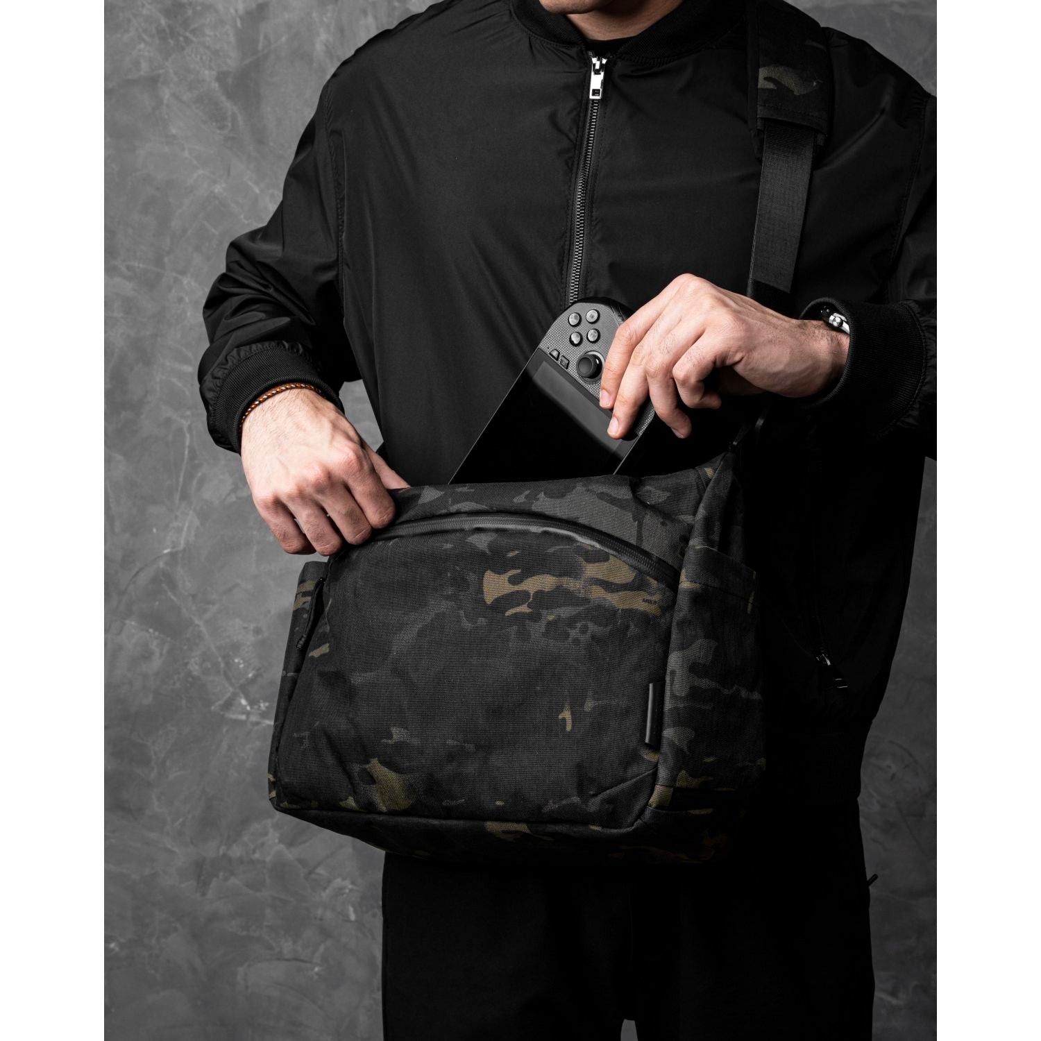 ALPAKA Flight Satchel