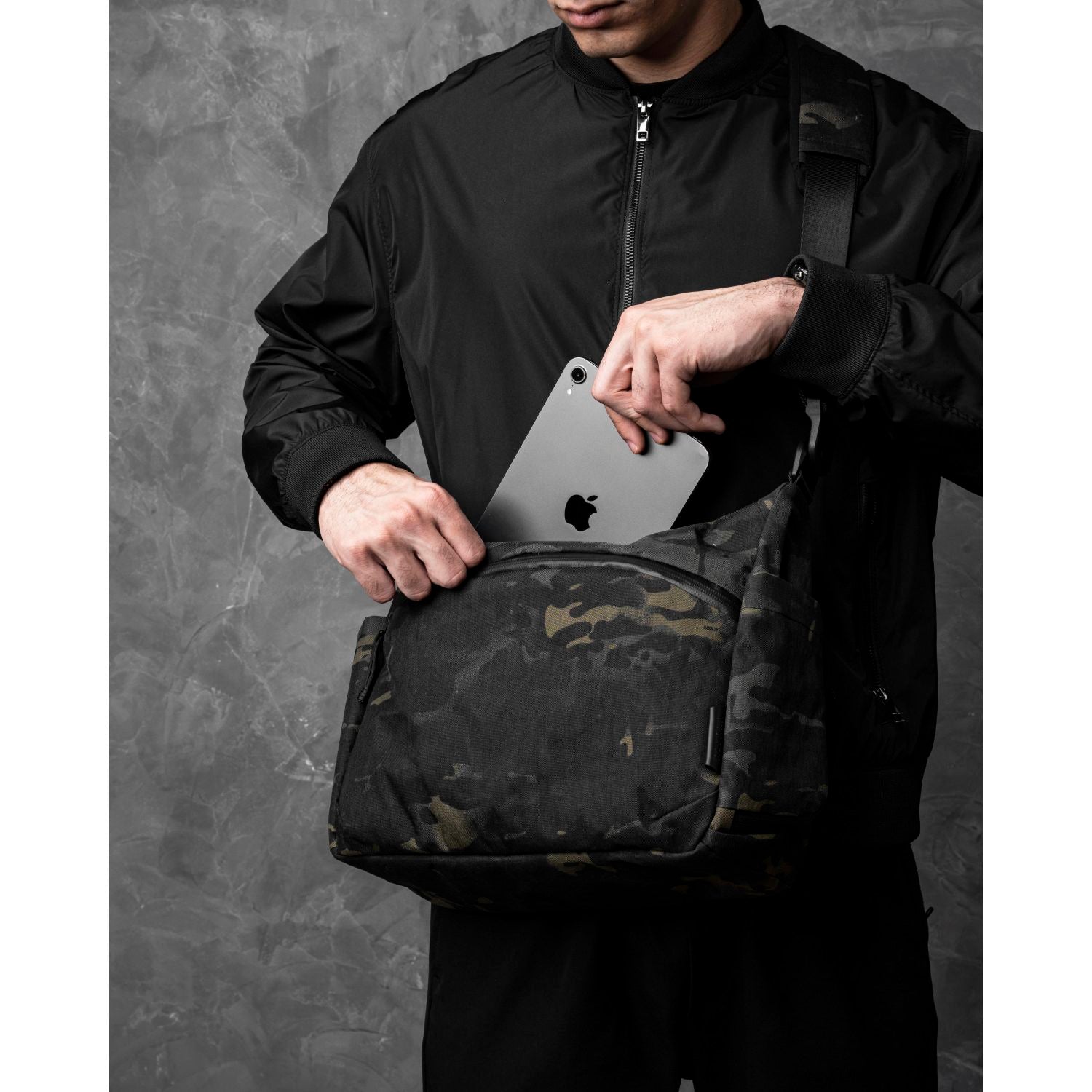 ALPAKA Flight Satchel