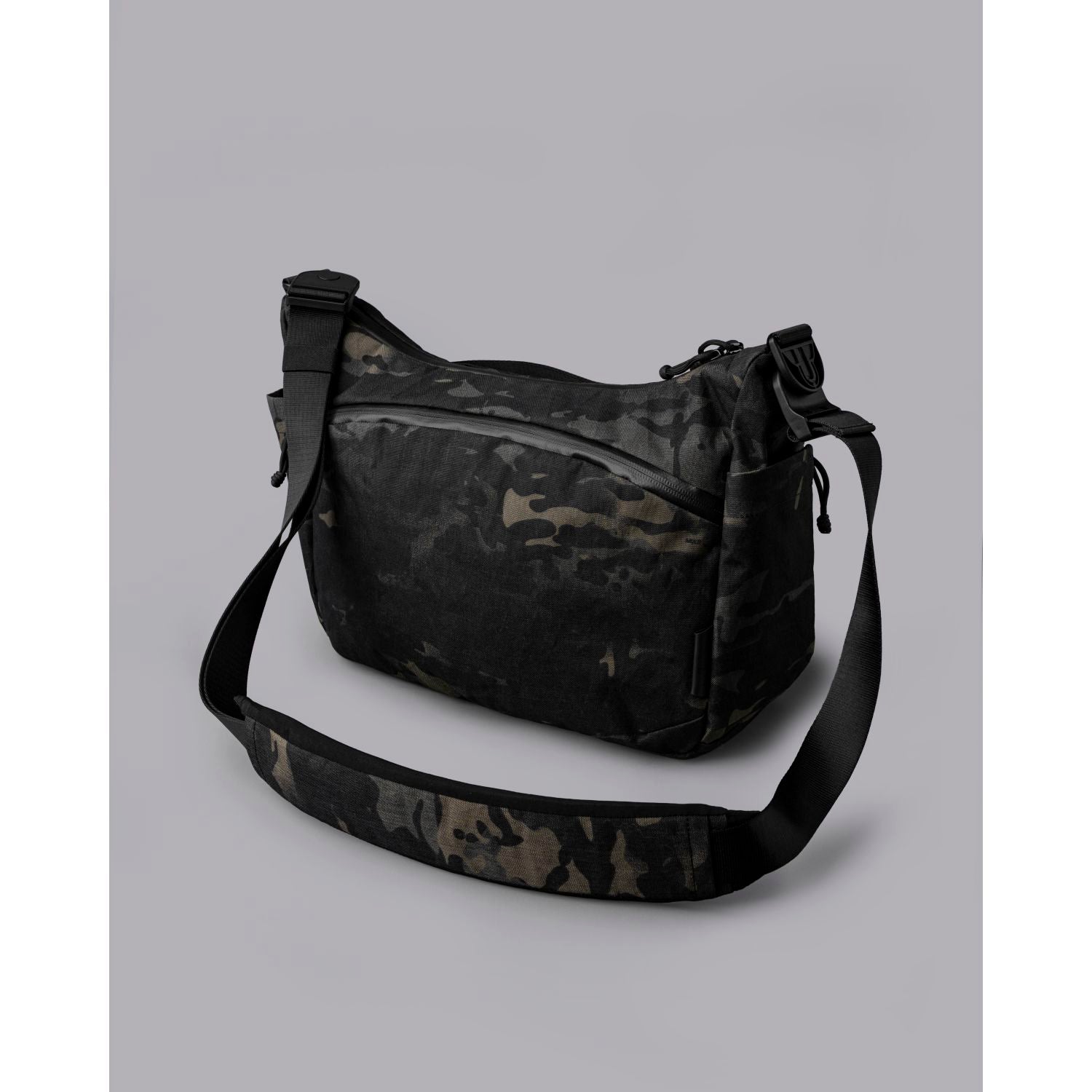 ALPAKA Flight Satchel