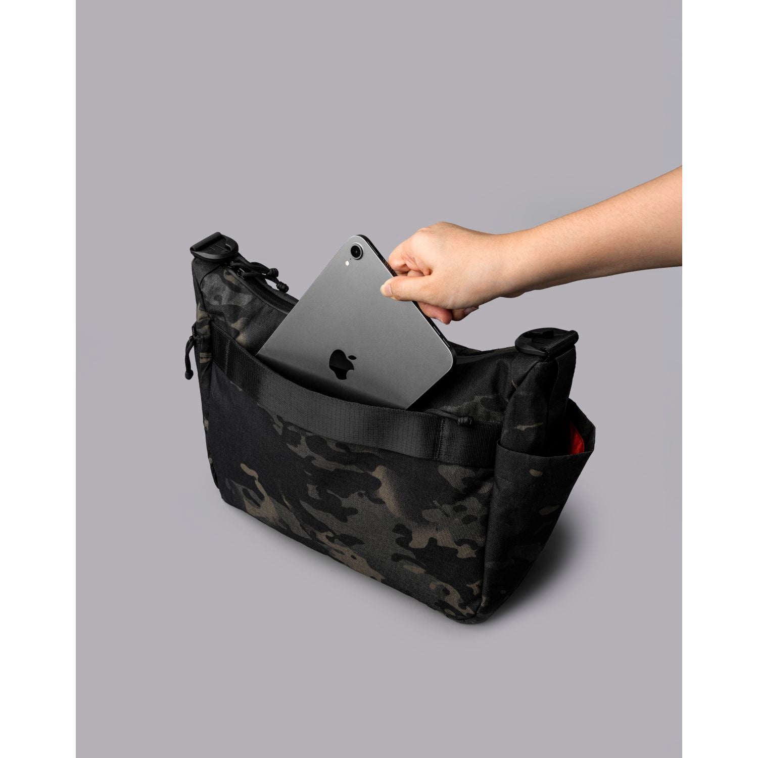 ALPAKA Flight Satchel
