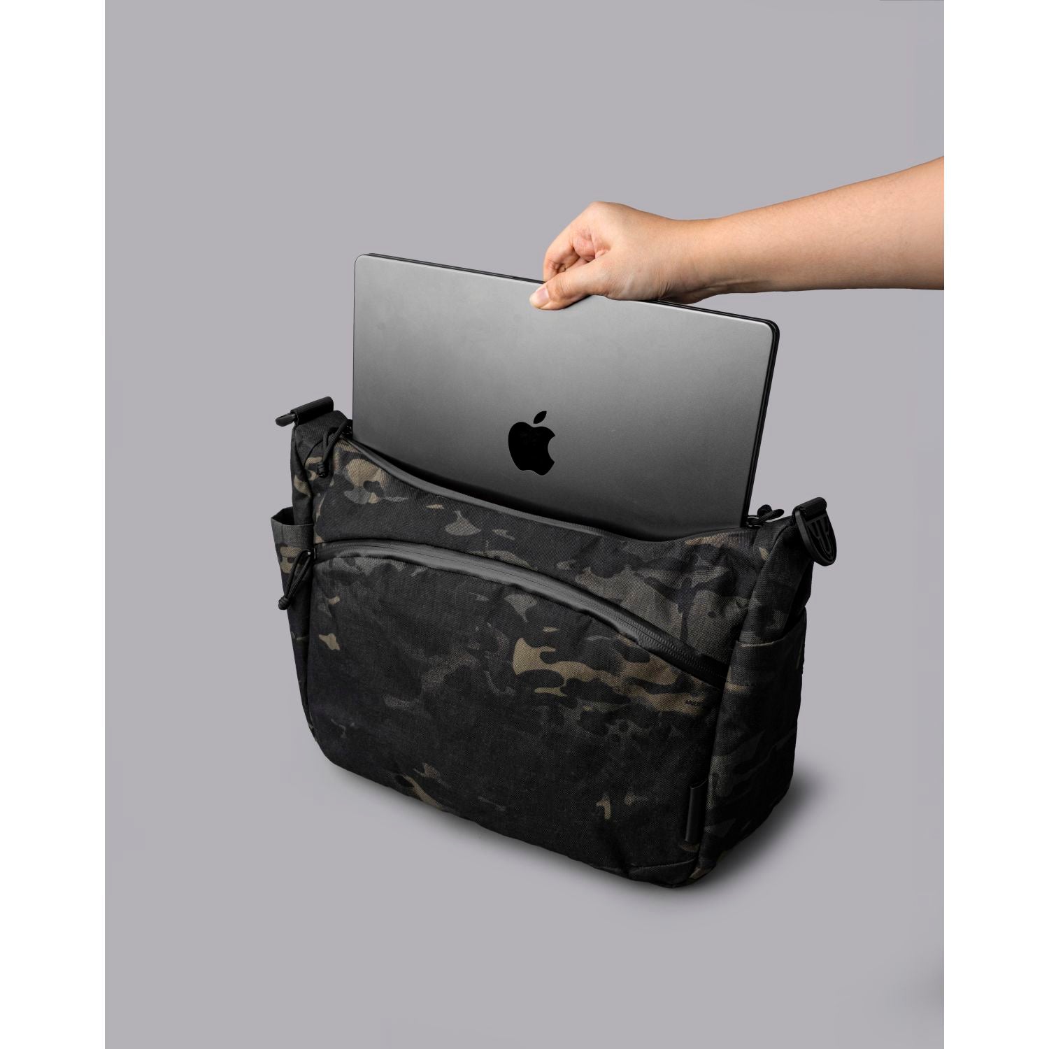 ALPAKA Flight Satchel