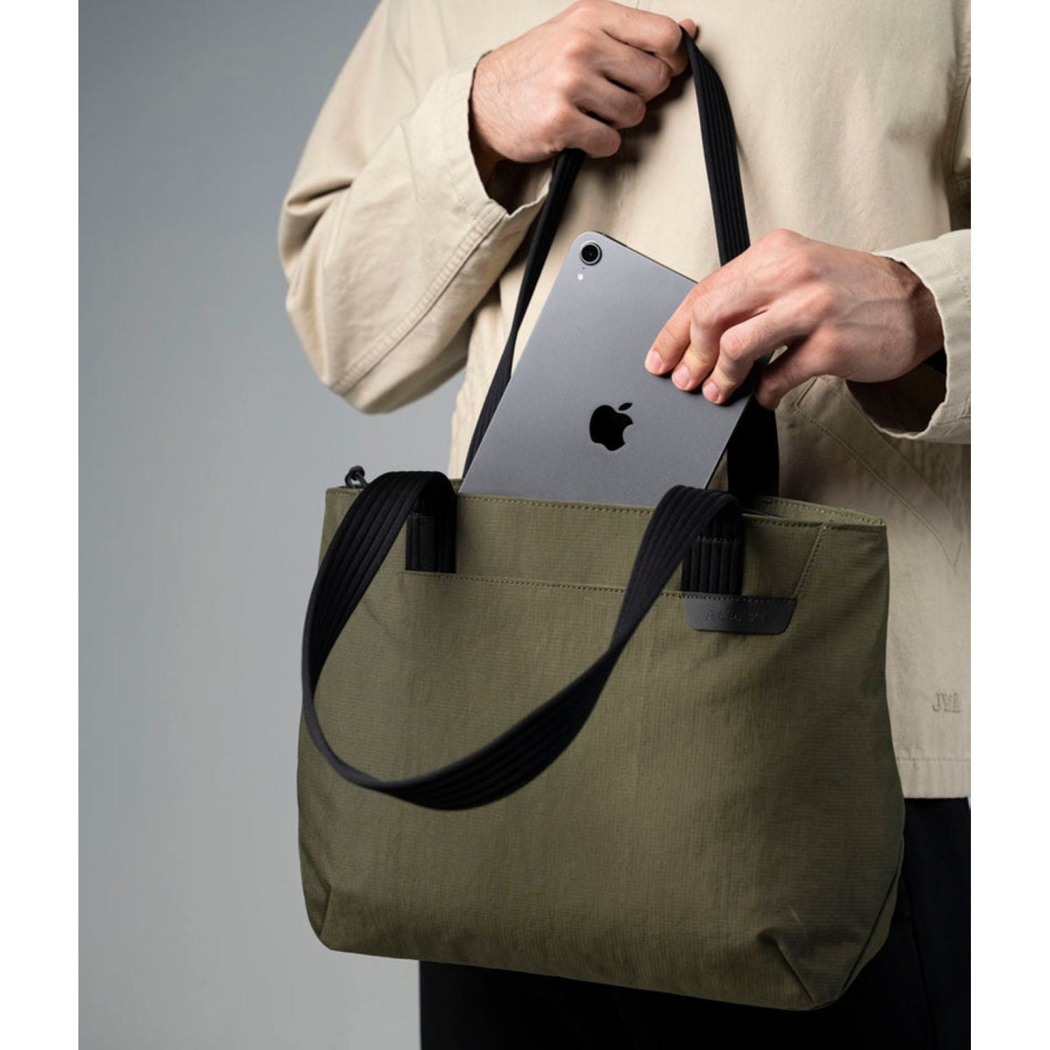 ALPAKA Flight Tote Bag (S)