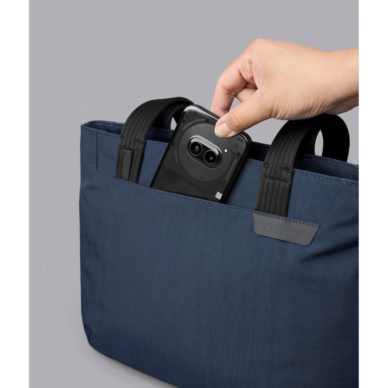 ALPAKA Flight Tote Bag (S)