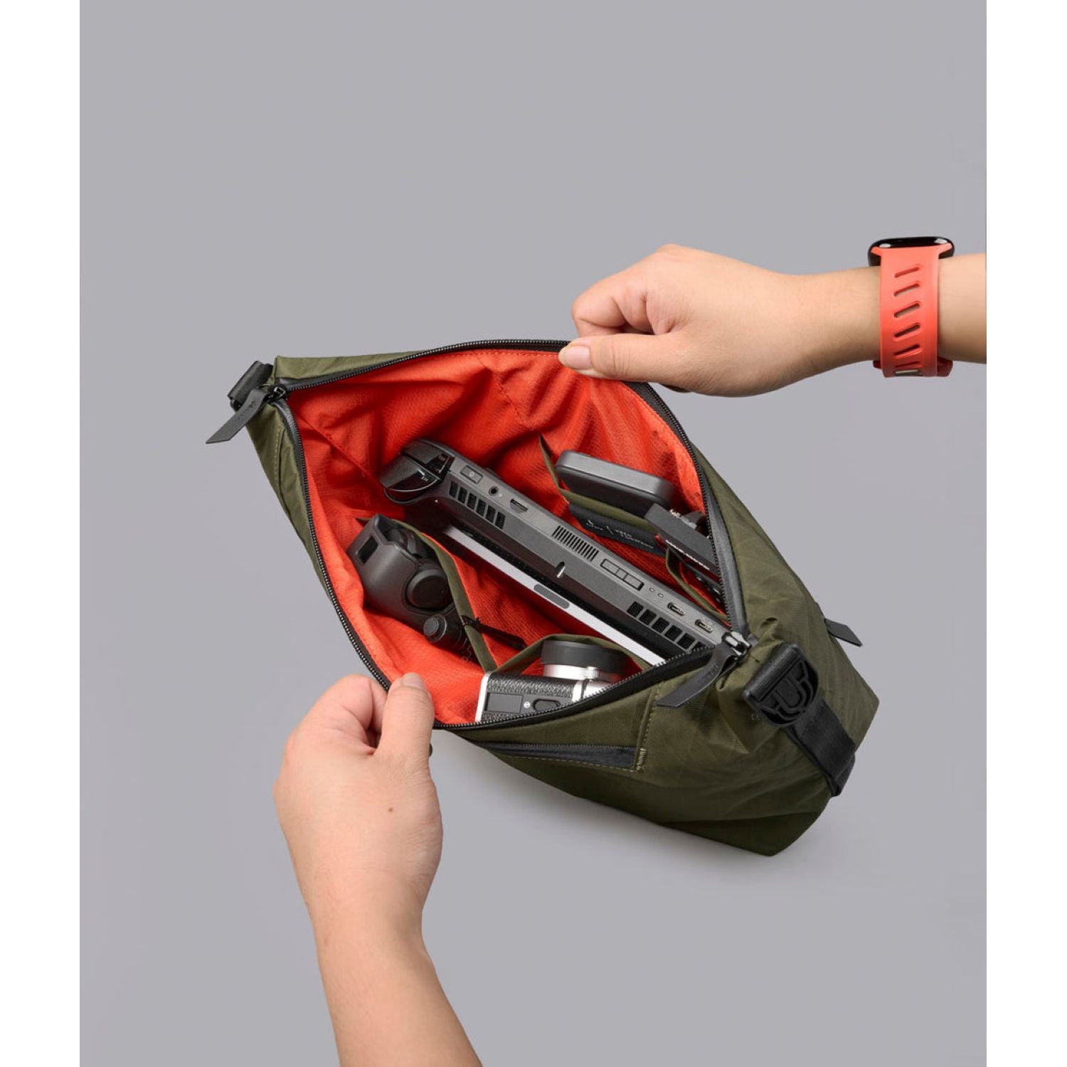 ALPAKA Flow Satchel 4L