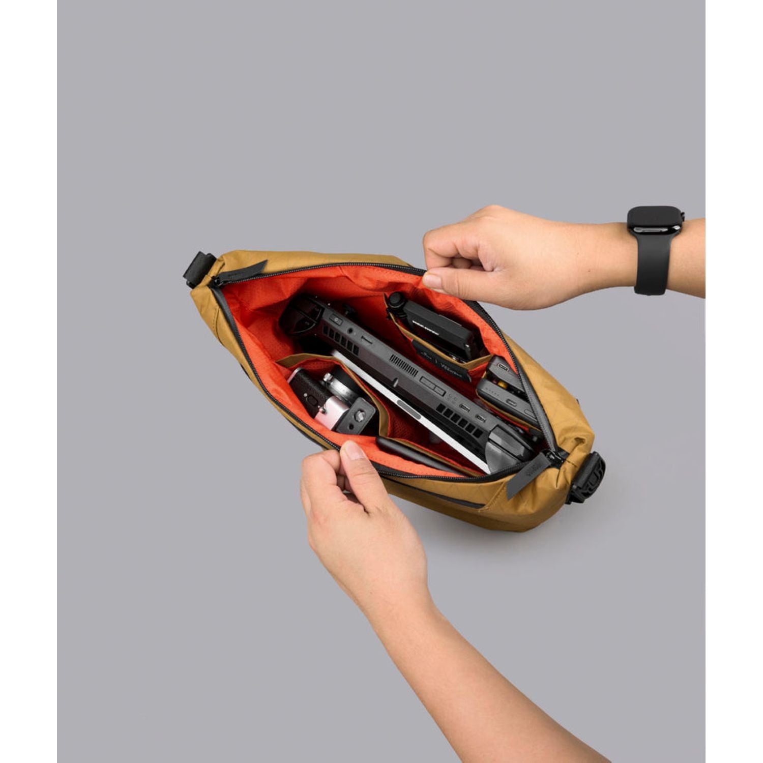 ALPAKA Flow Satchel 4L