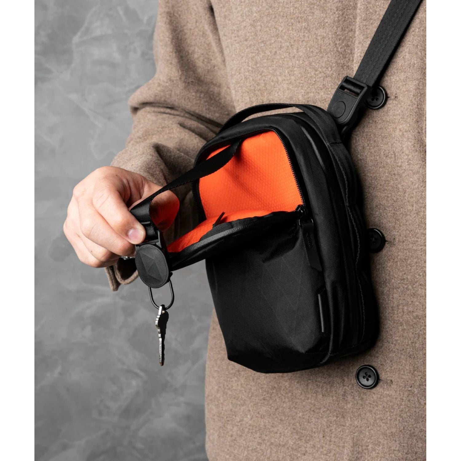 ALPAKA Metro Sling Max