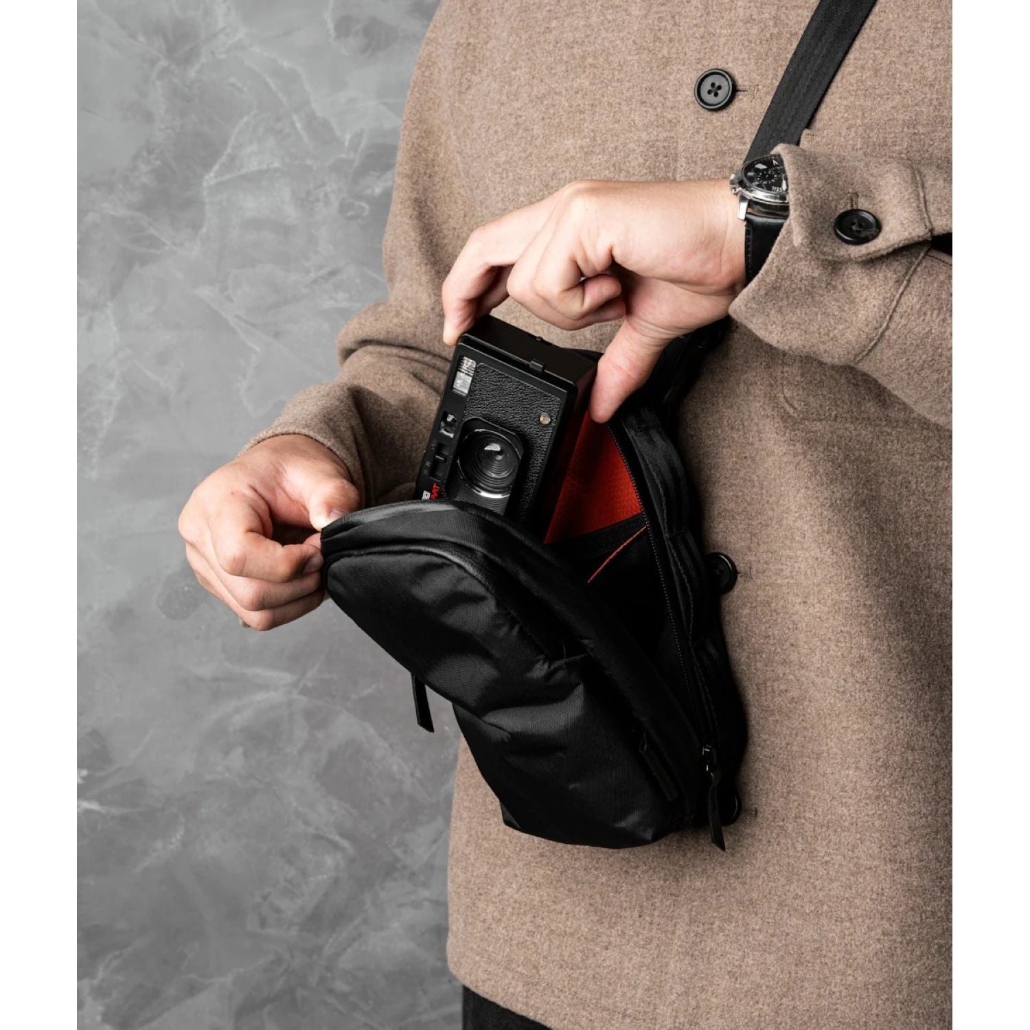 ALPAKA Metro Sling Max