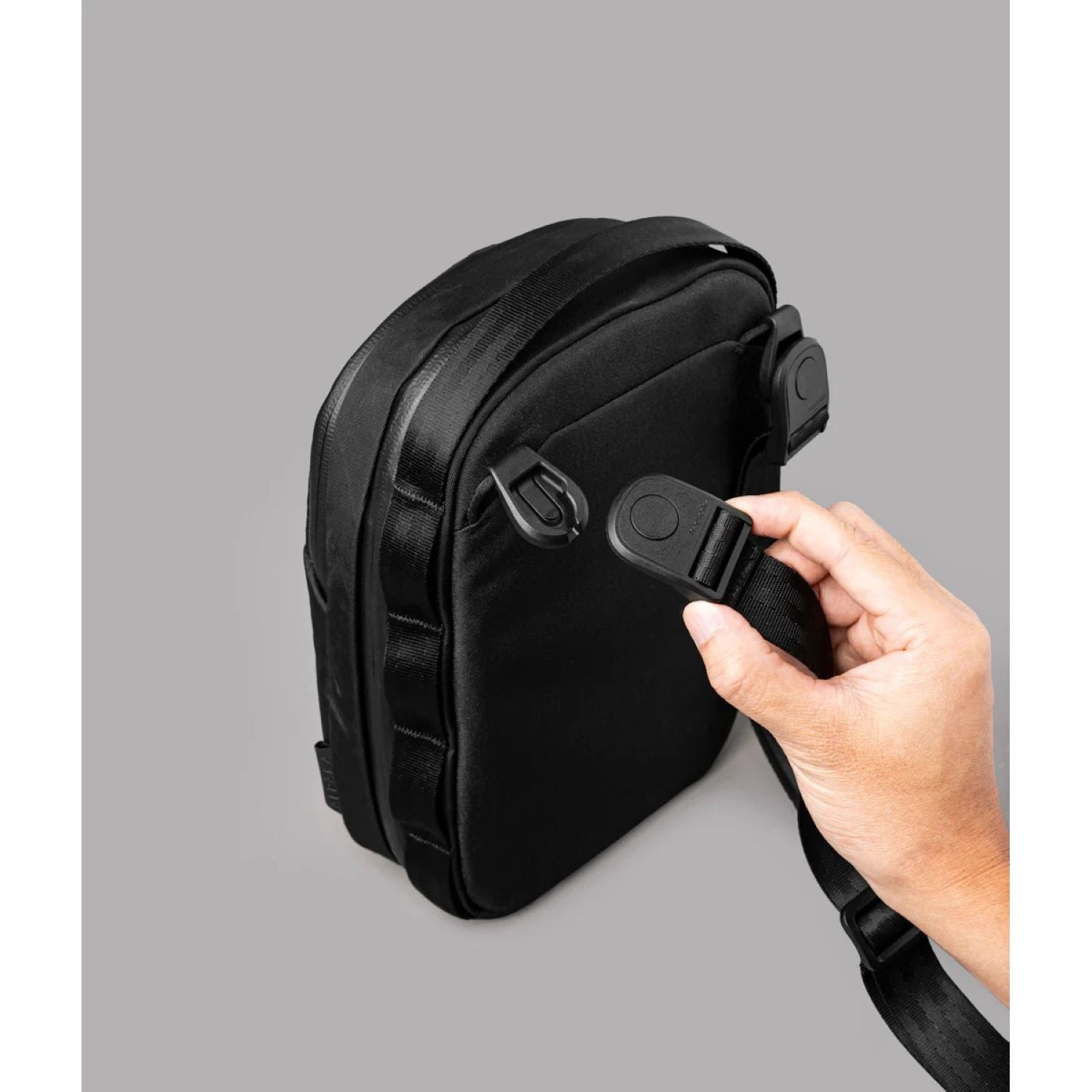 ALPAKA Metro Sling Max