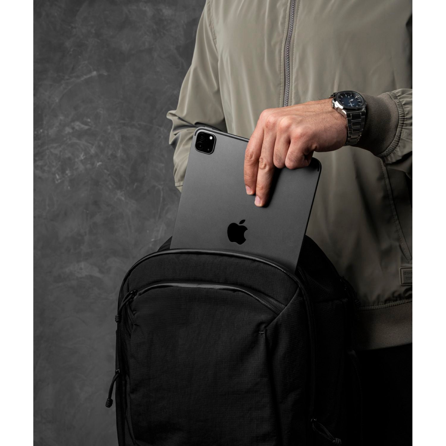 [PRE-ORDER] ALPAKA Traverse Backpack 30L