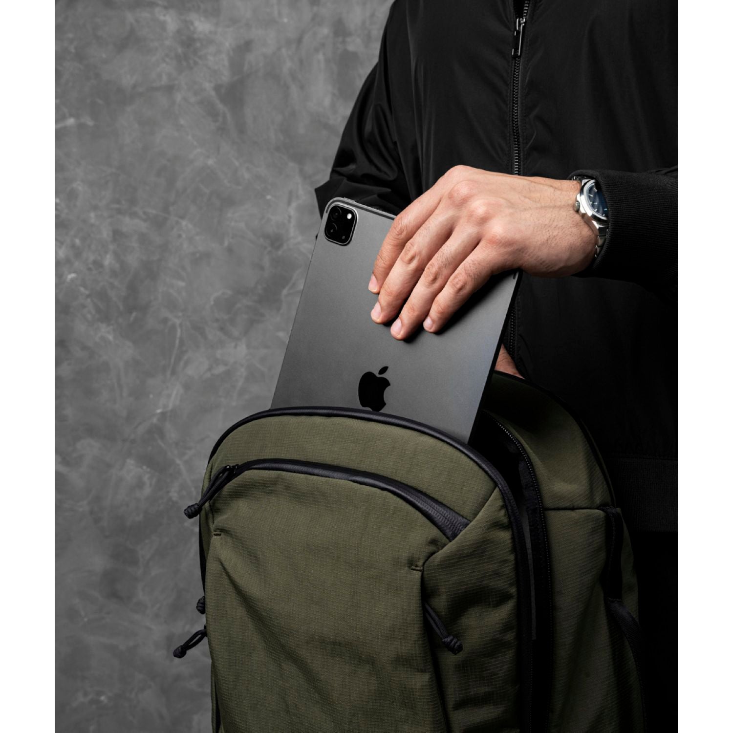 [PRE-ORDER] ALPAKA Traverse Backpack 30L