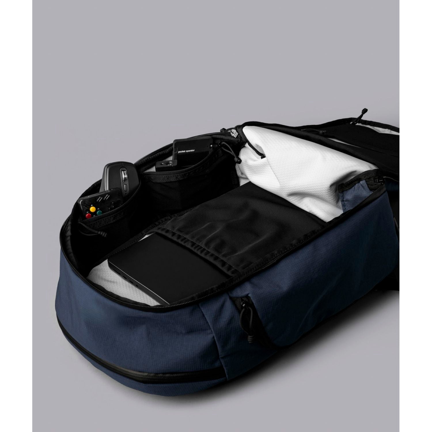 [PRE-ORDER] ALPAKA Traverse Backpack 30L