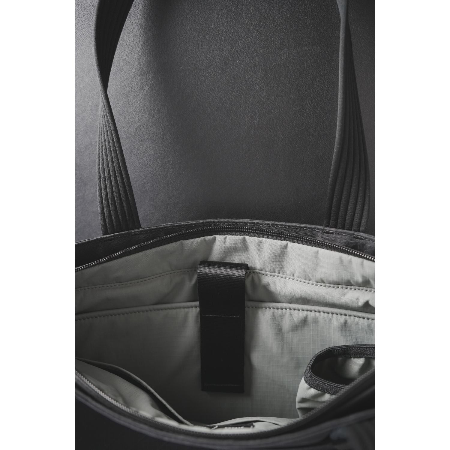 ALPAKA Vertigo Tote Slashmode Edition
