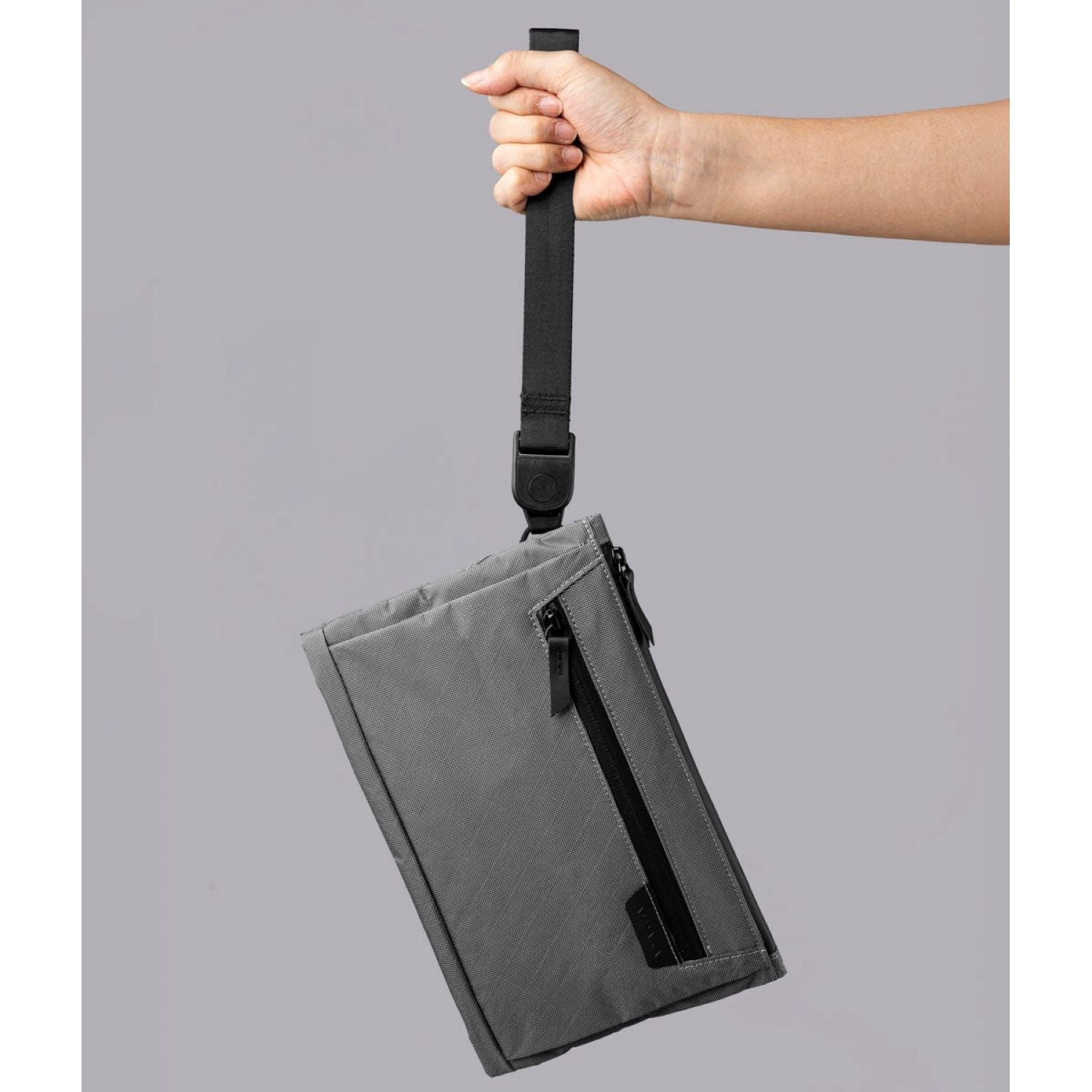 ALPAKA Zip Pouch Max V2