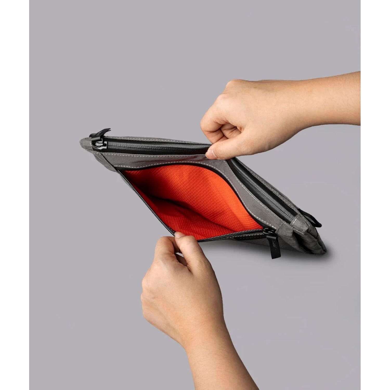 ALPAKA Zip Pouch Max V2