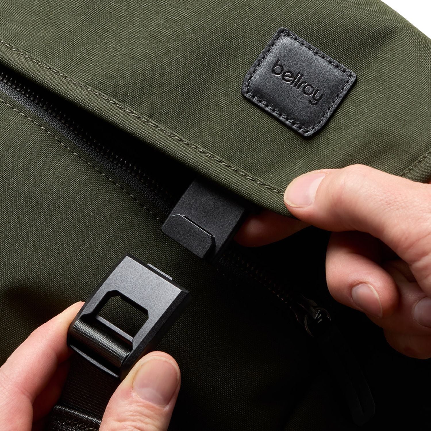 Bellroy Classic Messenger