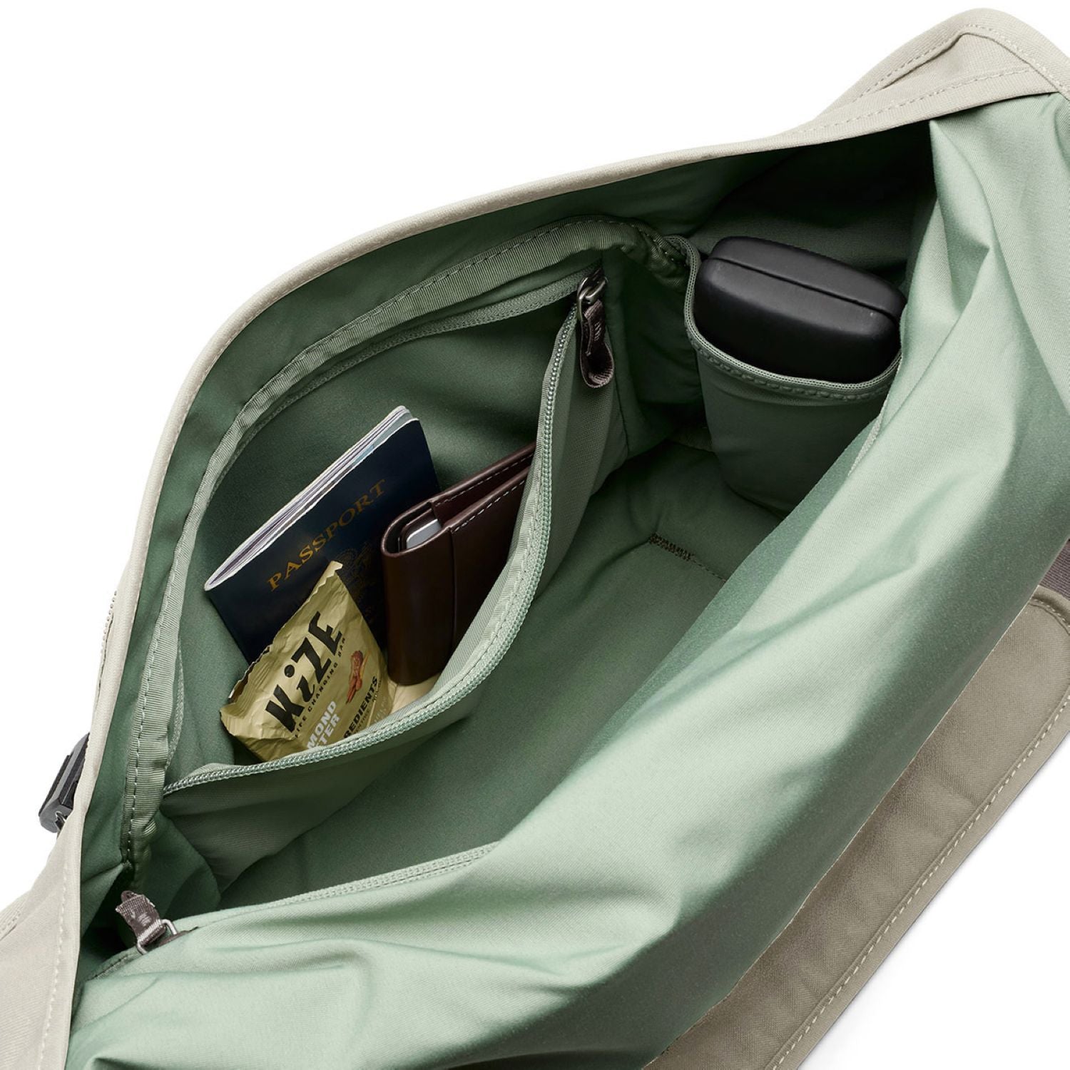 Bellroy Classic Messenger