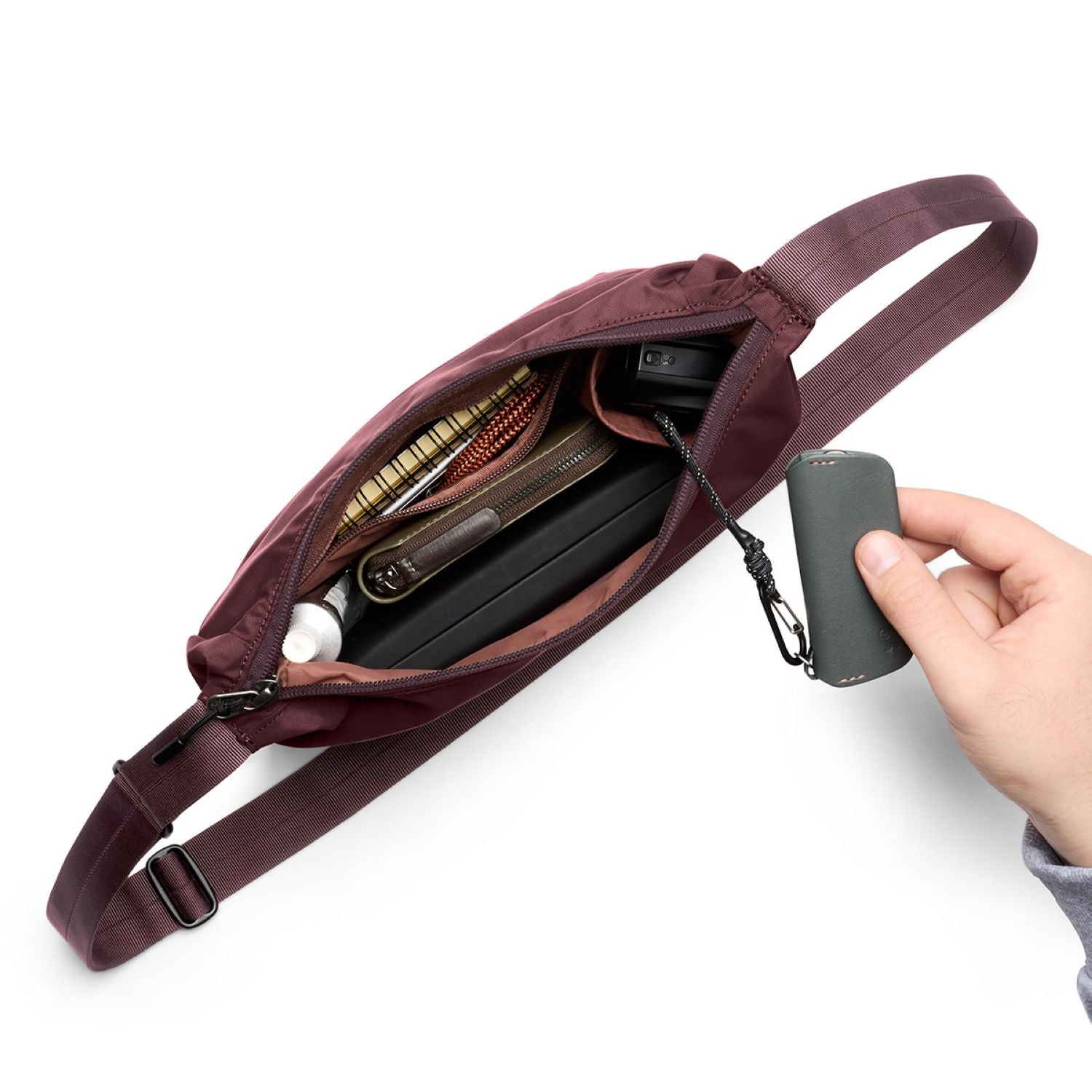 Bellroy Laneway Crescent Bag 2.5L