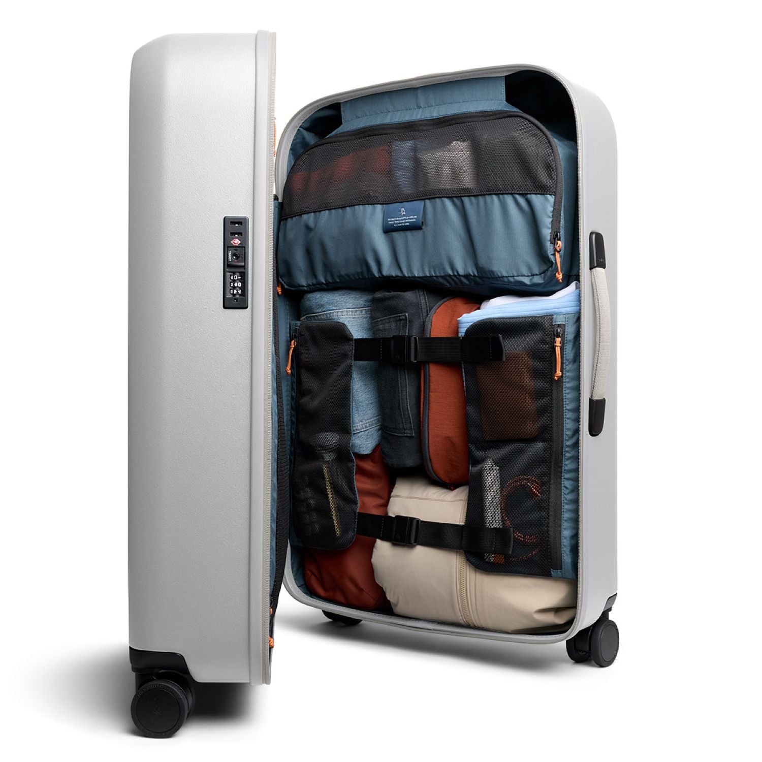 Bellroy Transit Check-In Large