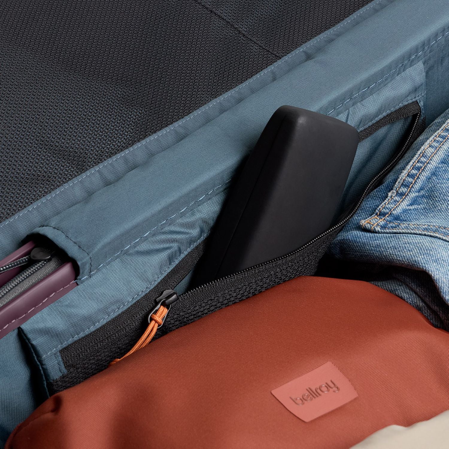 Bellroy Transit Check-In Large
