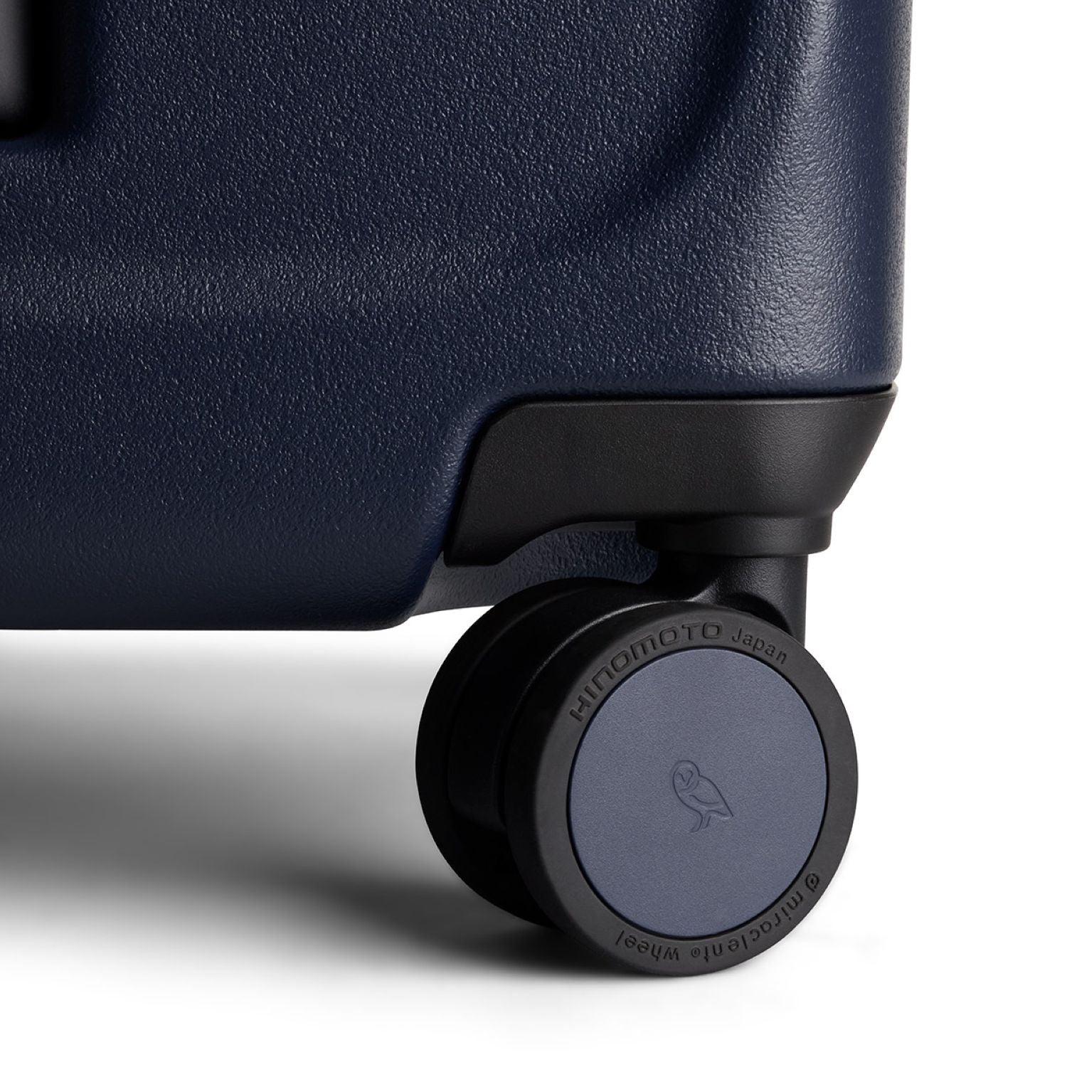 Bellroy Transit Check-In Large
