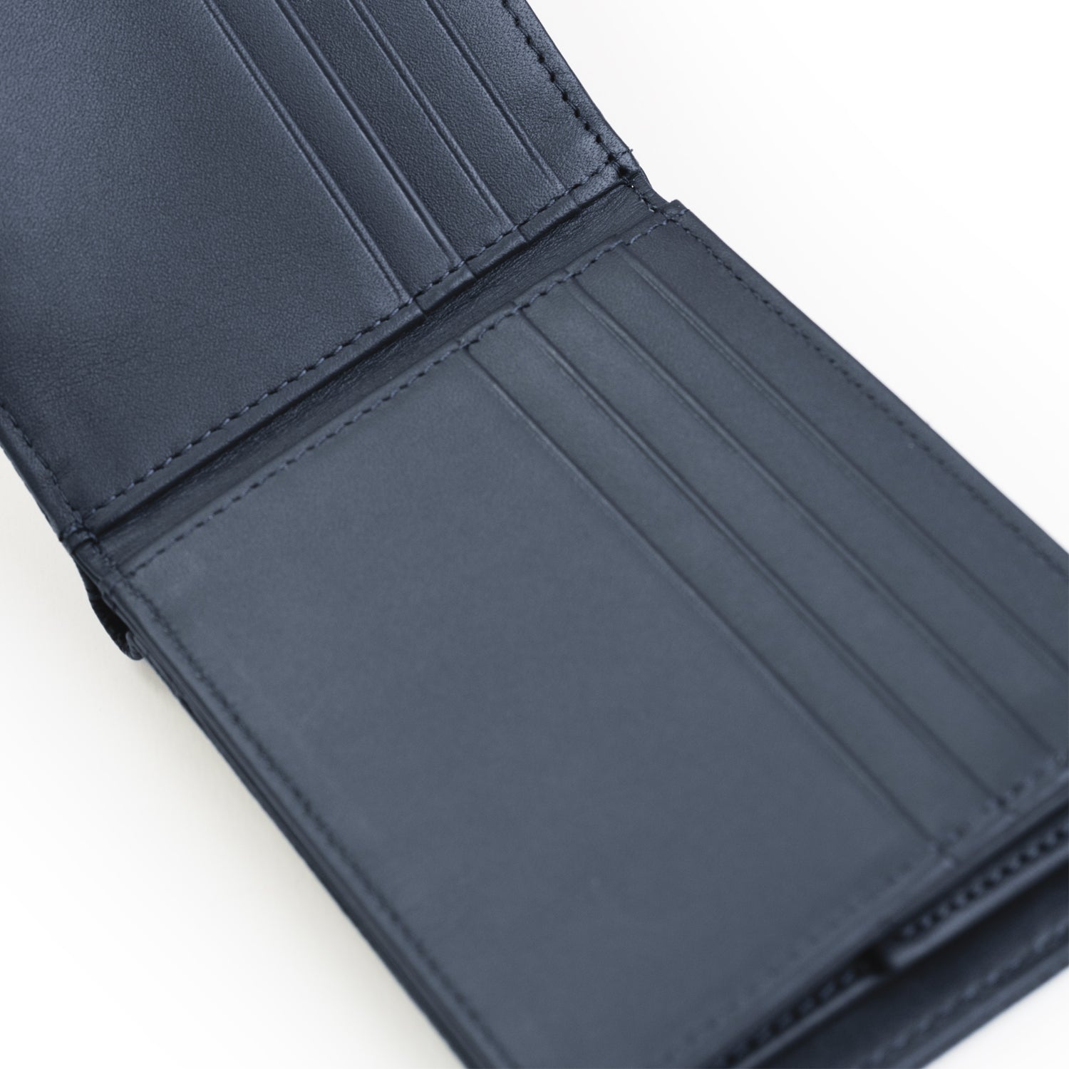 Crossing Milano Voyager Bi-Fold Wallet With Flap and Coin Pouch RFID