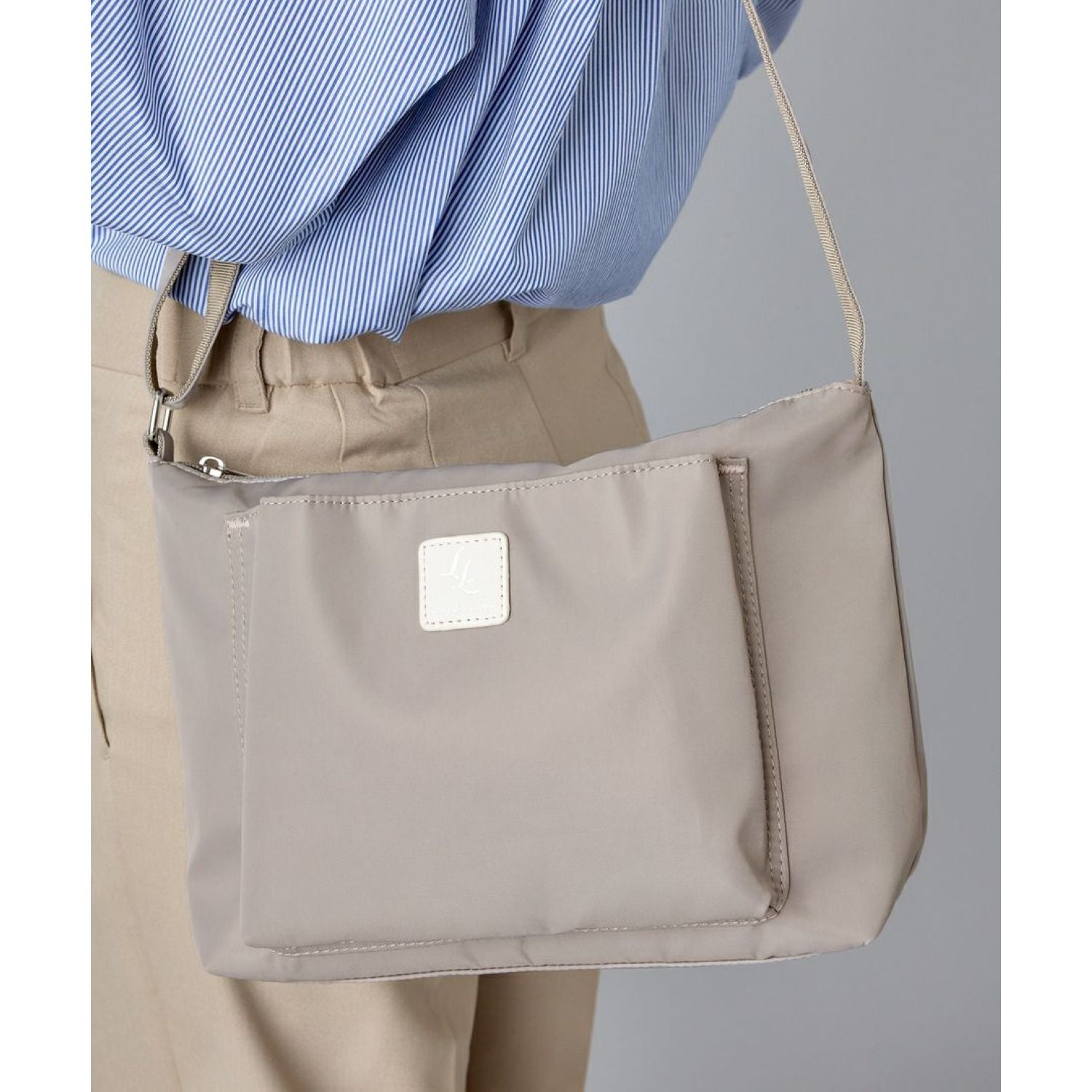 Legato Largo Antibacterial Shoulder Bag