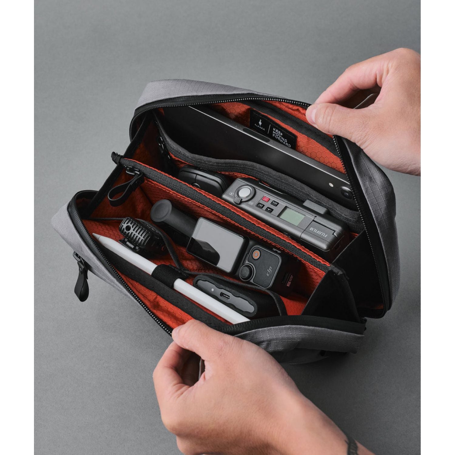 ALPAKA Elements Tech Case Sling | Alpaka Elements Tech Case Sling, Alpaka Pouches, Alpaka Slings, Bags, Electronics Cases, For Him, Gifts & Lifestyle, Pouches, Pouches & Crossbody Bags, Sling Bags, Tech Accessories, Travel Accessories | Alpaka-39